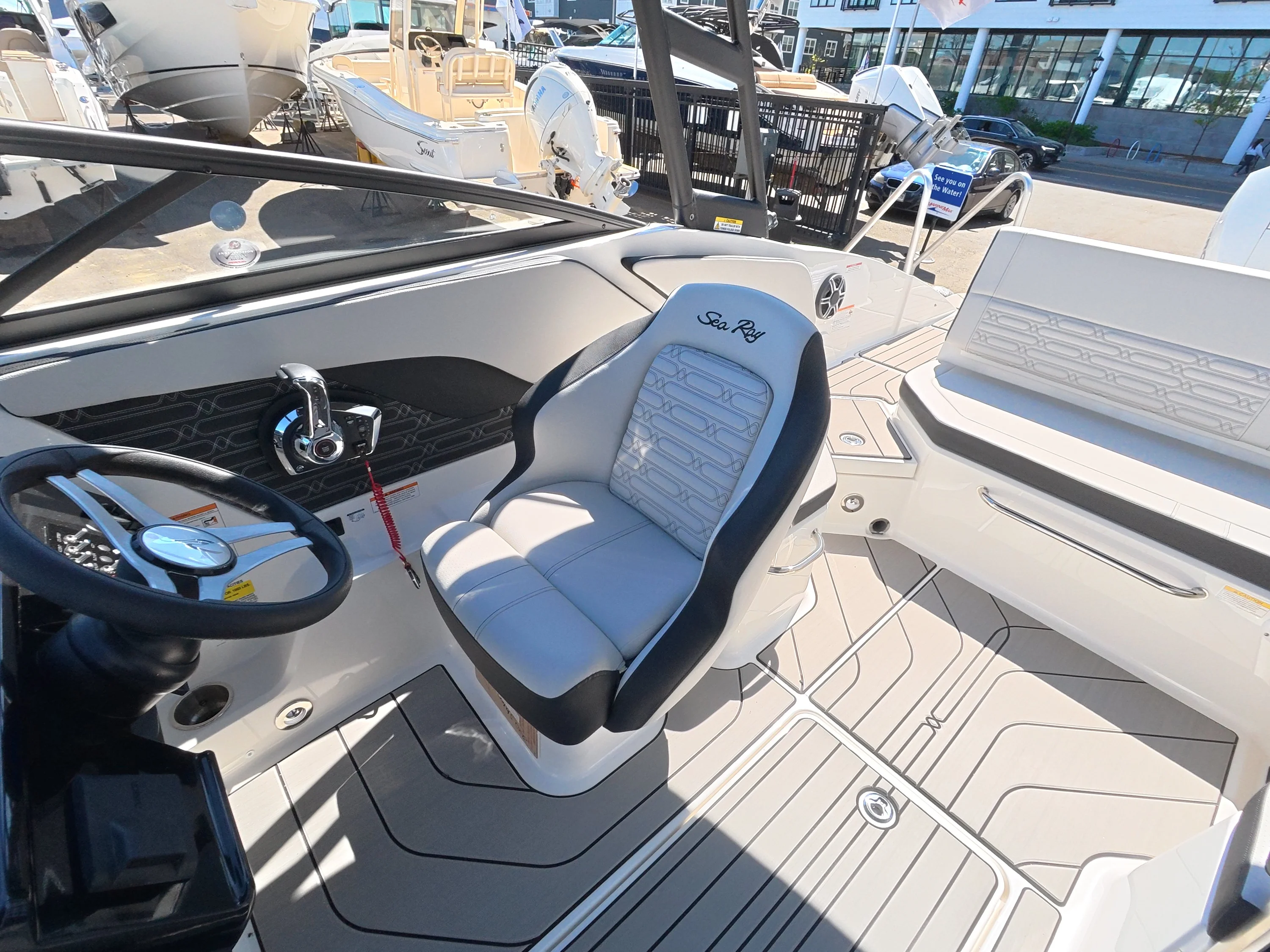 2026 Sea Ray SPX 210 Outboard Image Thumbnail #27