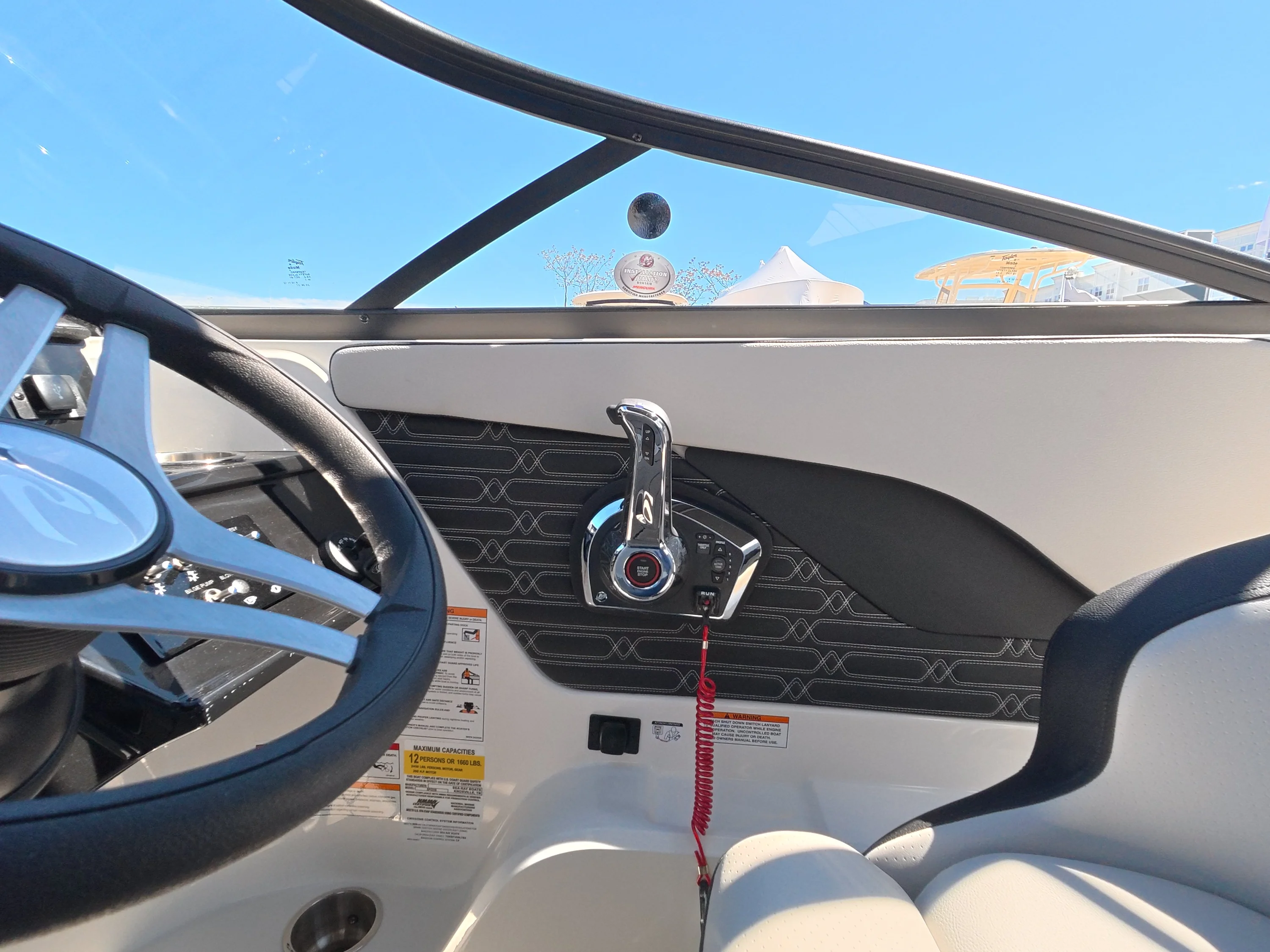 2026 Sea Ray SPX 210 Outboard Image Thumbnail #26