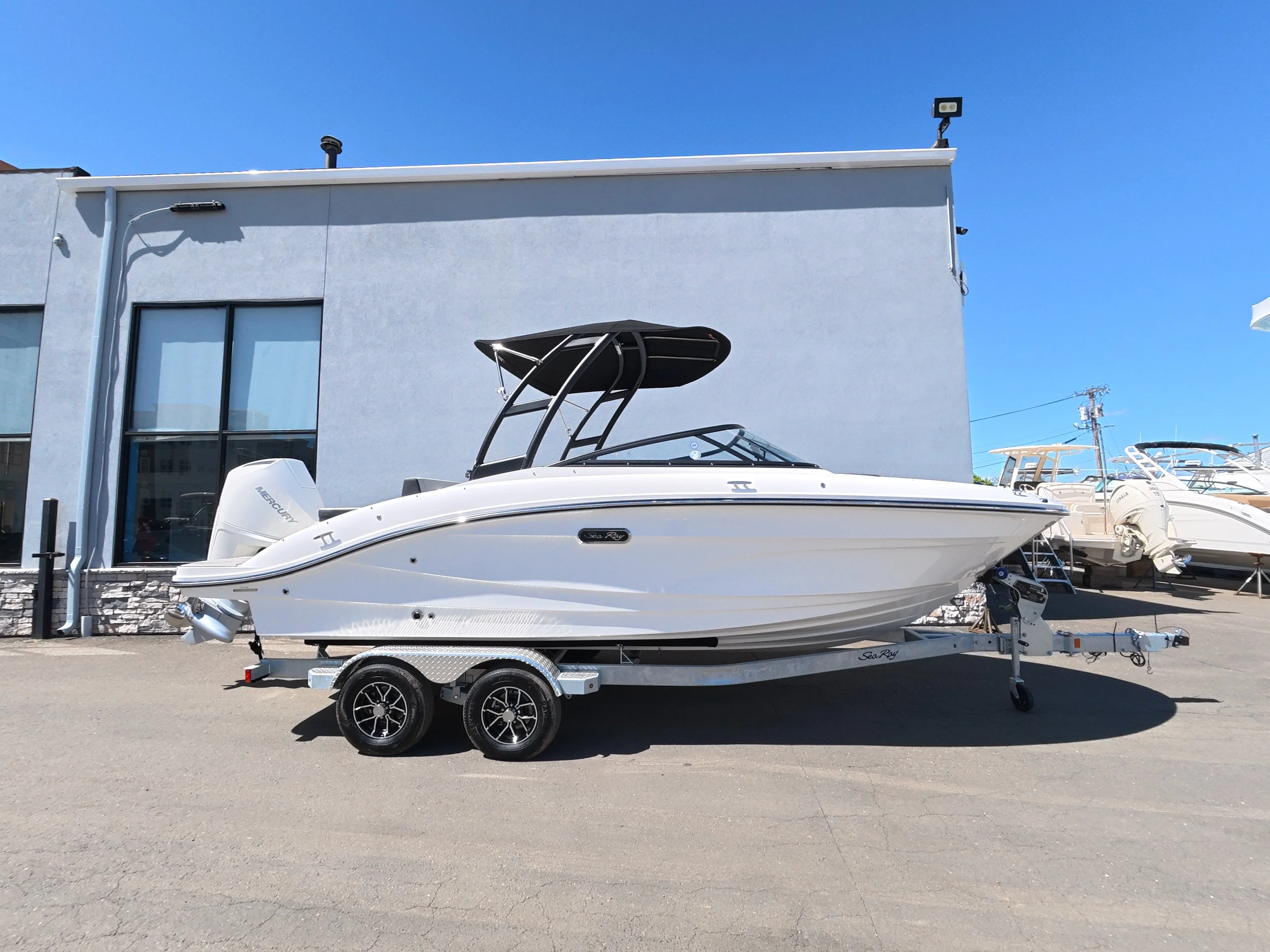 2026 Sea Ray SPX 210 Outboard Image Thumbnail #1