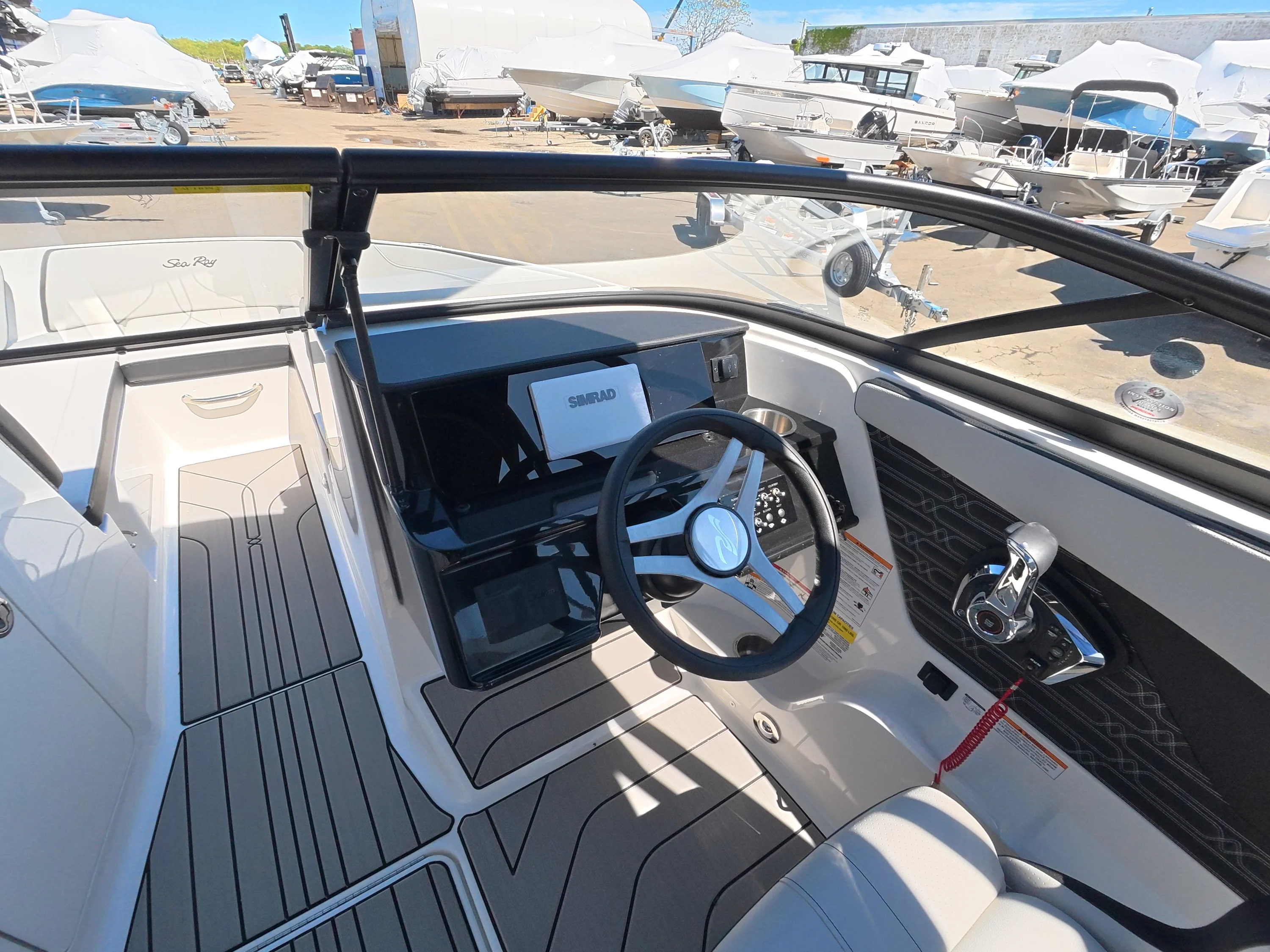 2026 Sea Ray SPX 210 Outboard Image Thumbnail #23