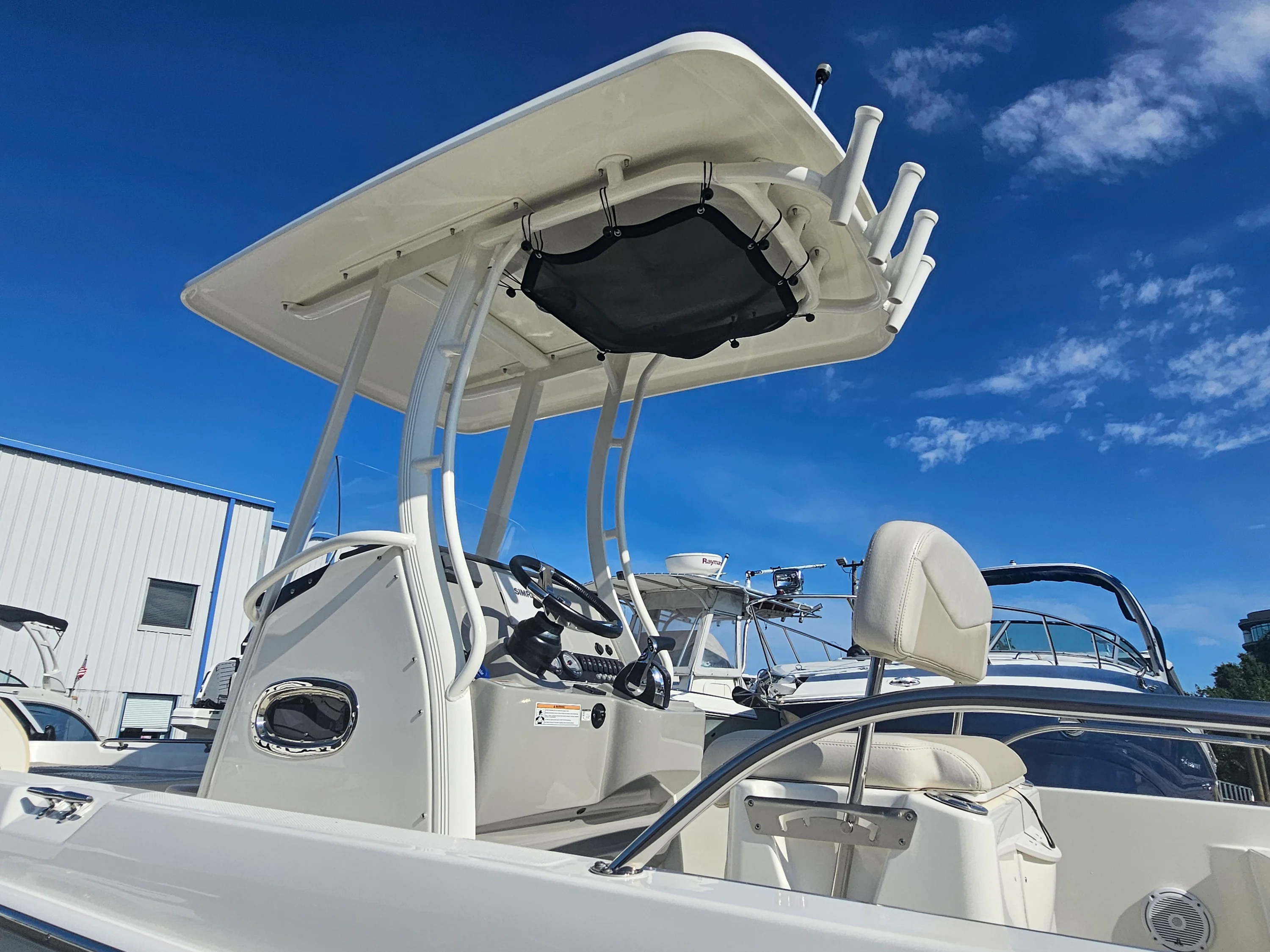 2017 Boston Whaler 240 DAUNTLESS Image Thumbnail #41