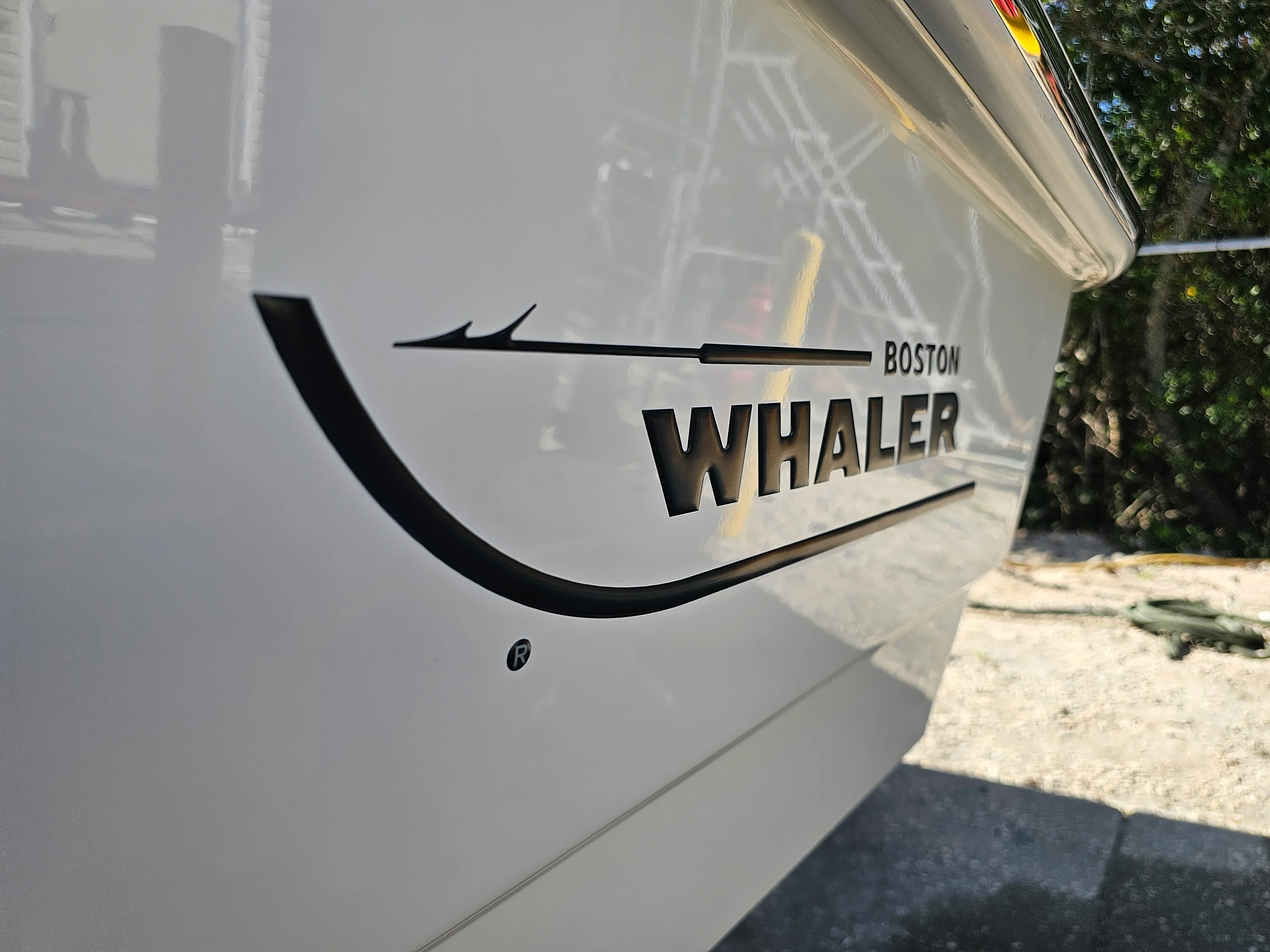 2017 Boston Whaler 240 DAUNTLESS Image Thumbnail #9