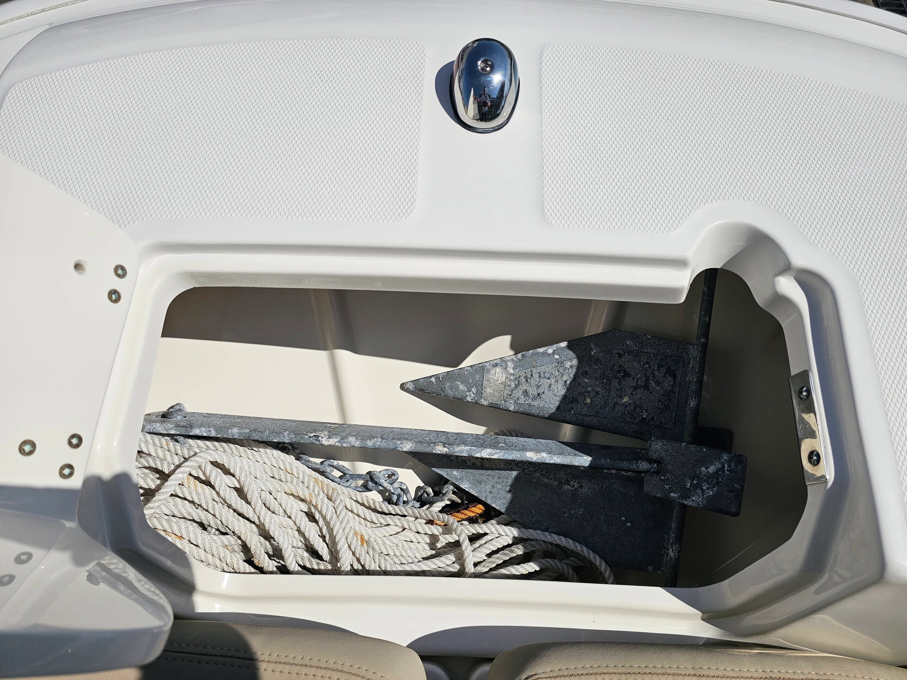 2017 Boston Whaler 240 DAUNTLESS Image Thumbnail #30