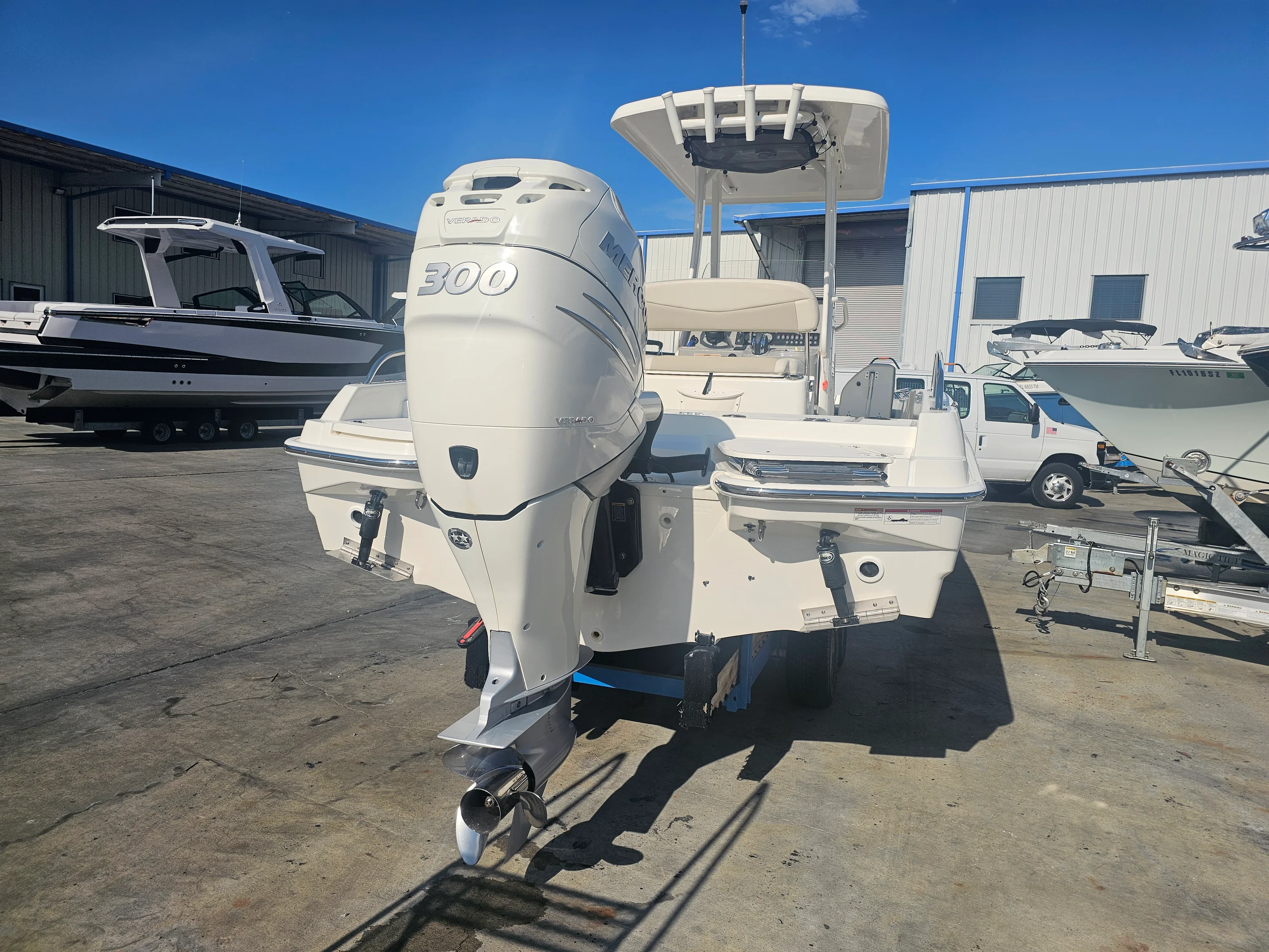 2017 Boston Whaler 240 DAUNTLESS Image Thumbnail #38