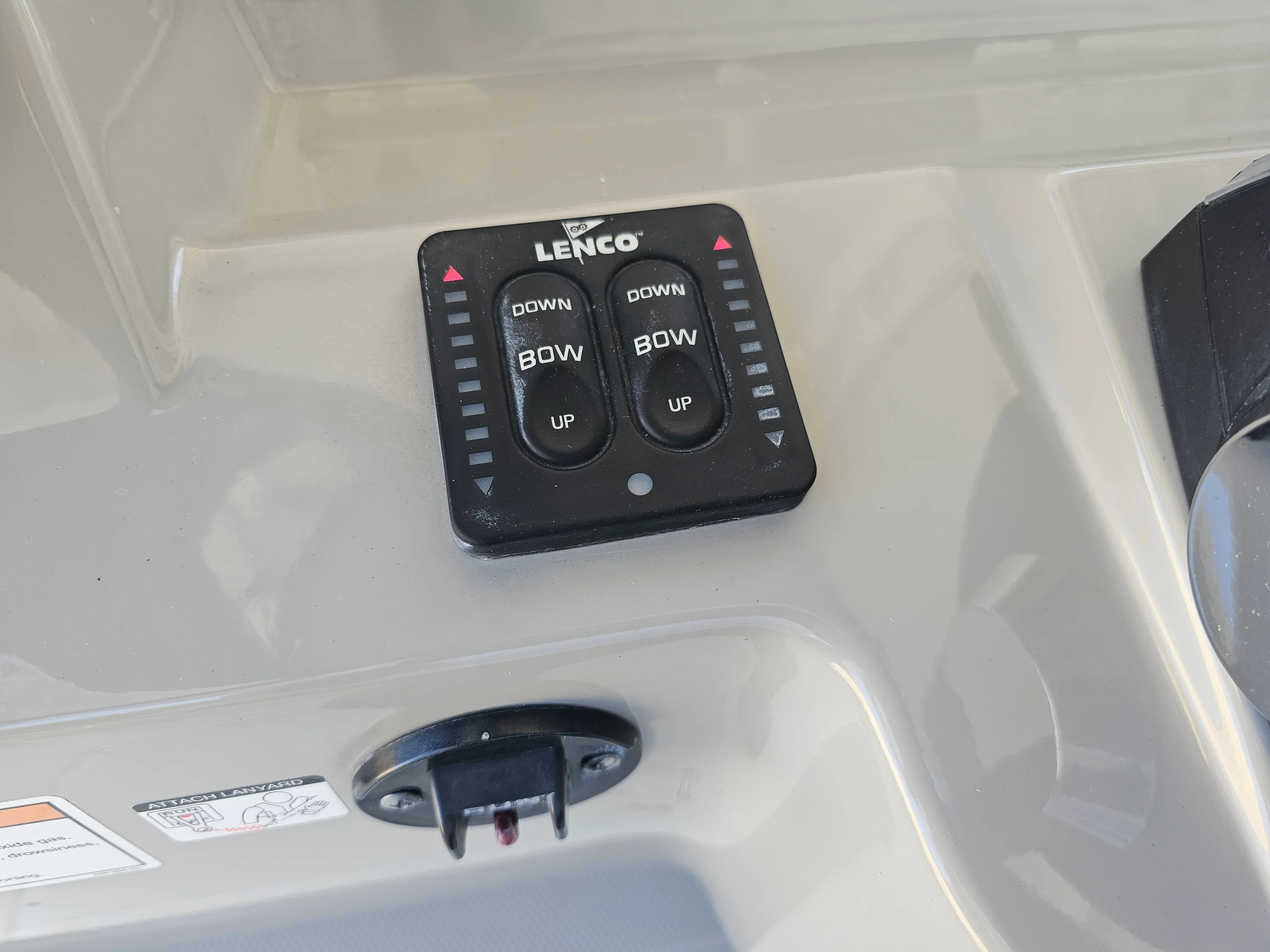 2017 Boston Whaler 240 DAUNTLESS Image Thumbnail #19
