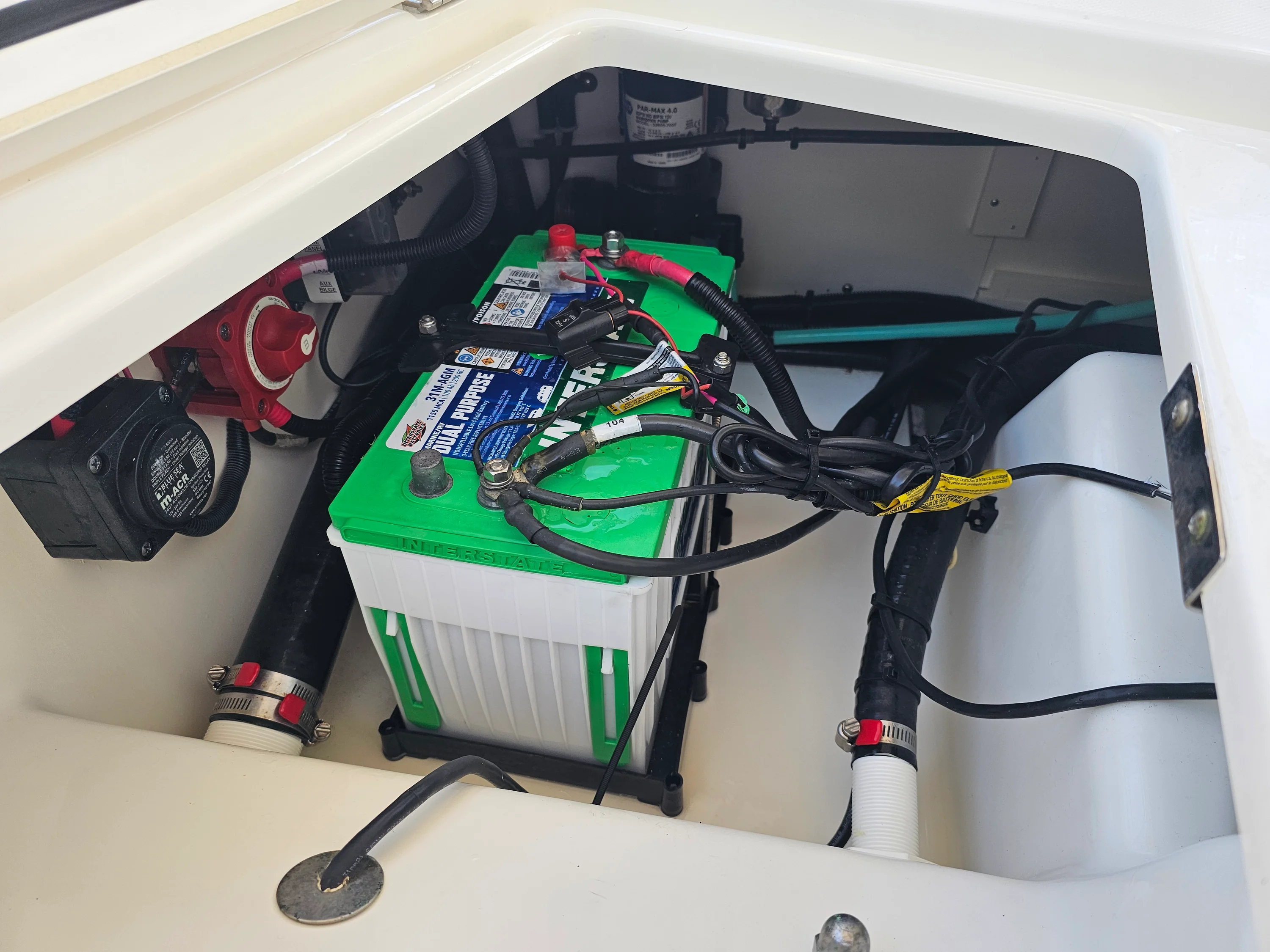 2017 Boston Whaler 240 DAUNTLESS Image Thumbnail #10