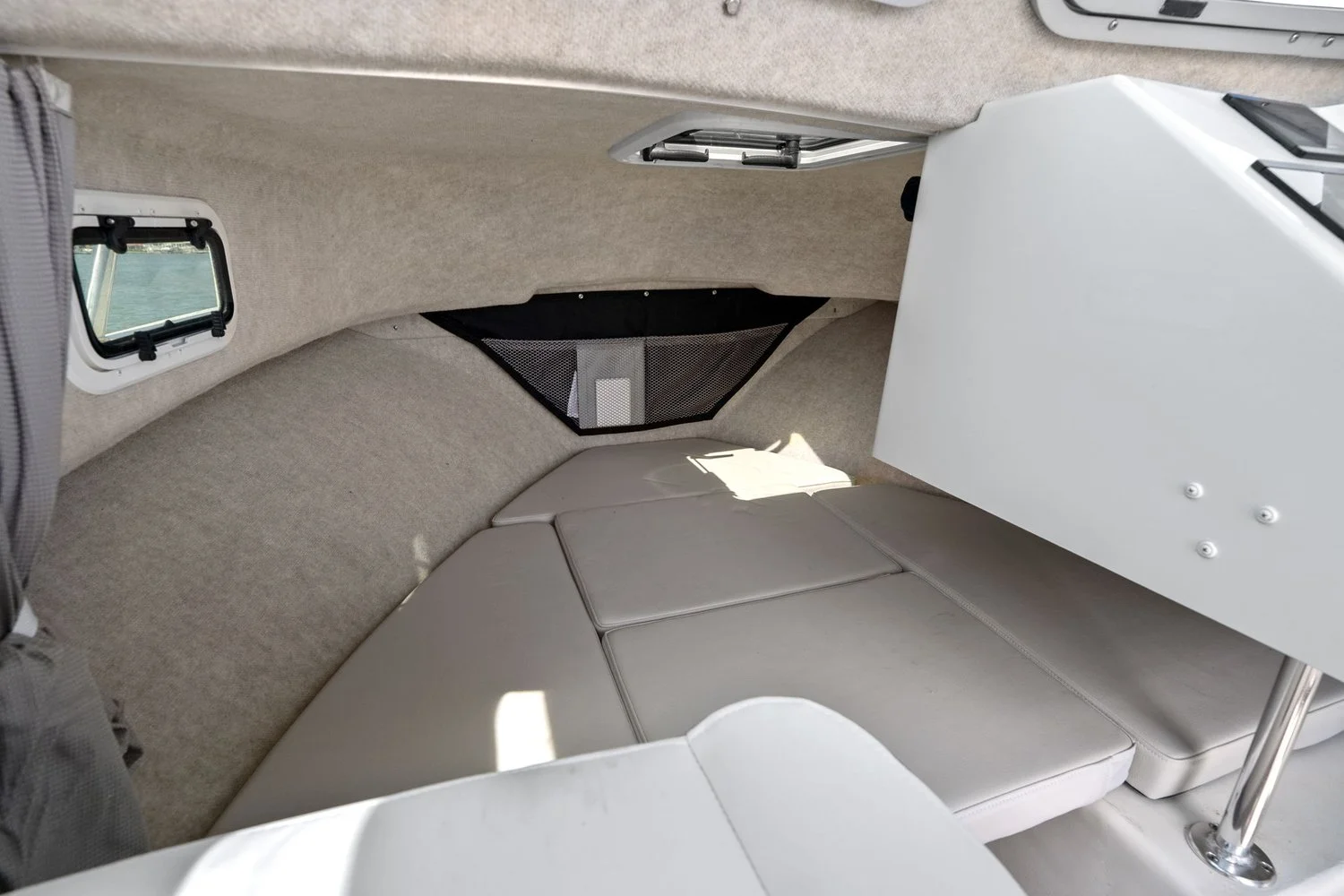 2024 Parker Marine 2320 SPORT CABIN Image Thumbnail #40