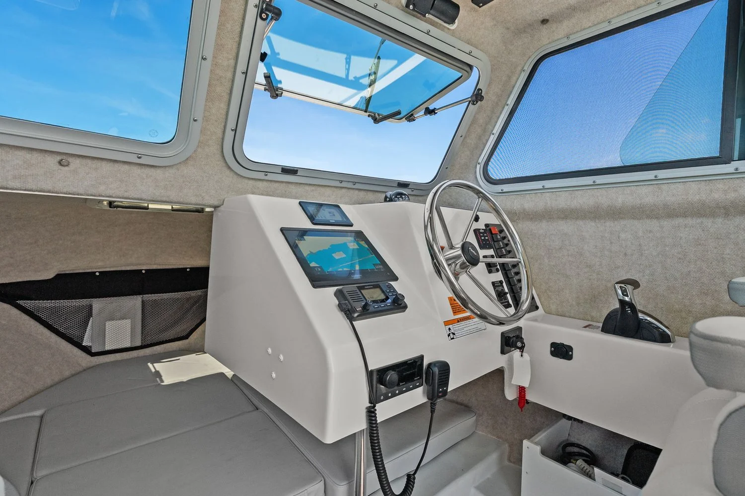 2024 Parker Marine 2320 SPORT CABIN Image Thumbnail #43