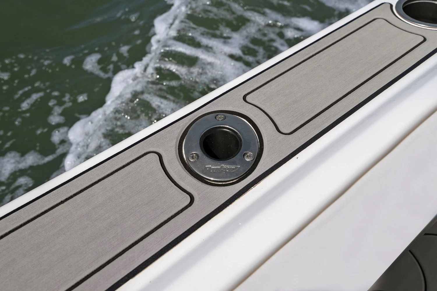 2024 Parker Marine 2320 SPORT CABIN Image Thumbnail #29