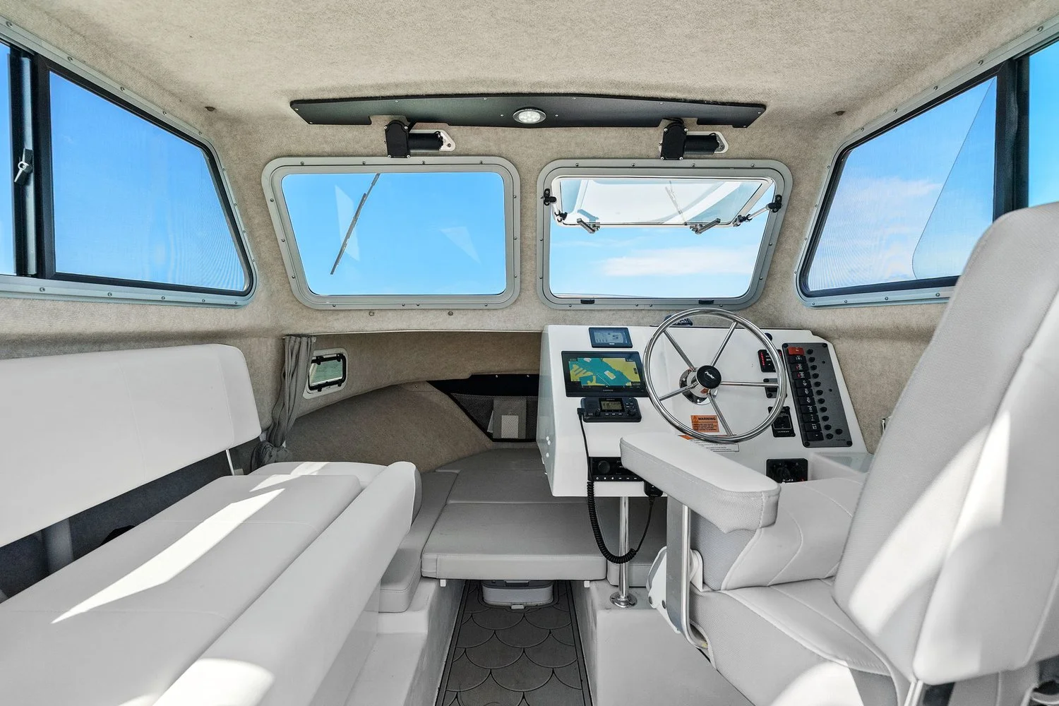 2024 Parker Marine 2320 SPORT CABIN Image Thumbnail #56