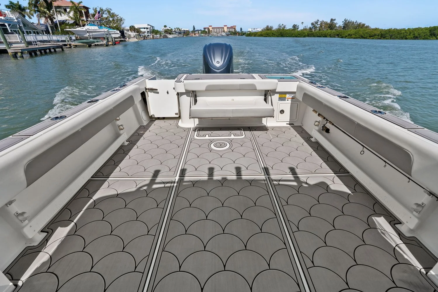 2024 Parker Marine 2320 SPORT CABIN Image Thumbnail #33