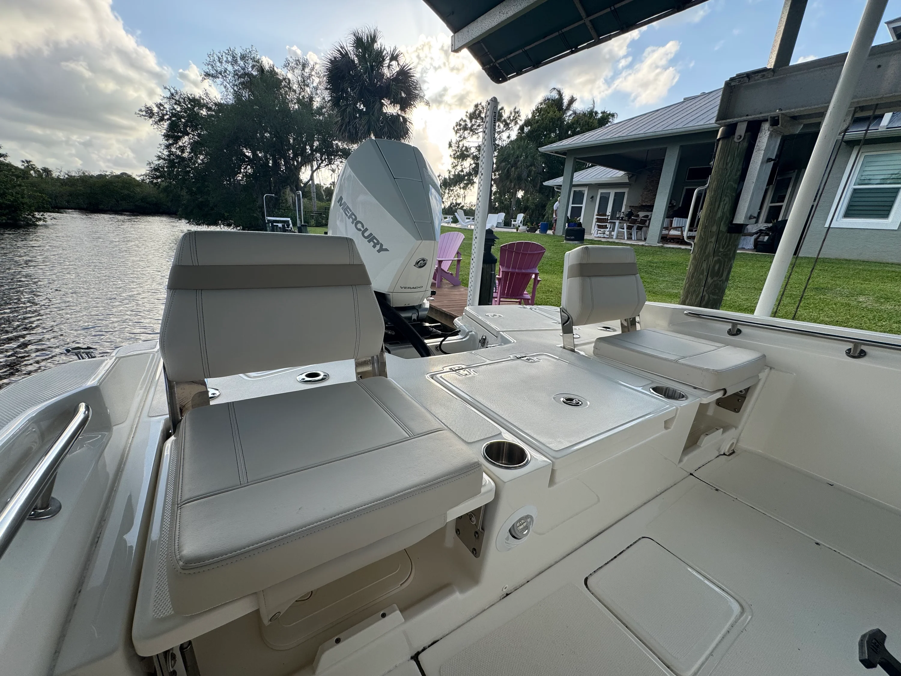 2024 Boston Whaler 250 DAUNTLESS Image Thumbnail #7