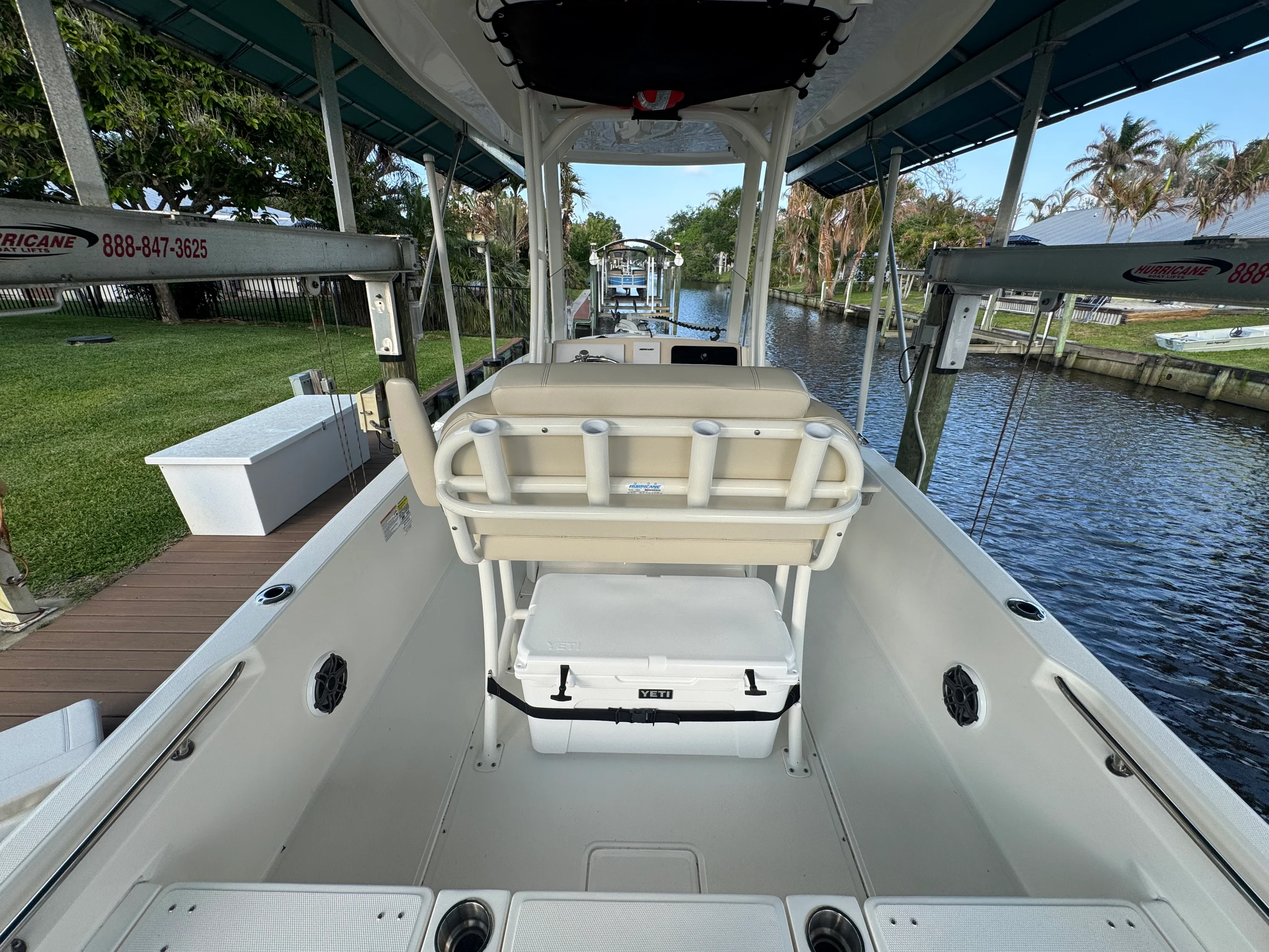 2024 Boston Whaler 250 DAUNTLESS Image Thumbnail #13