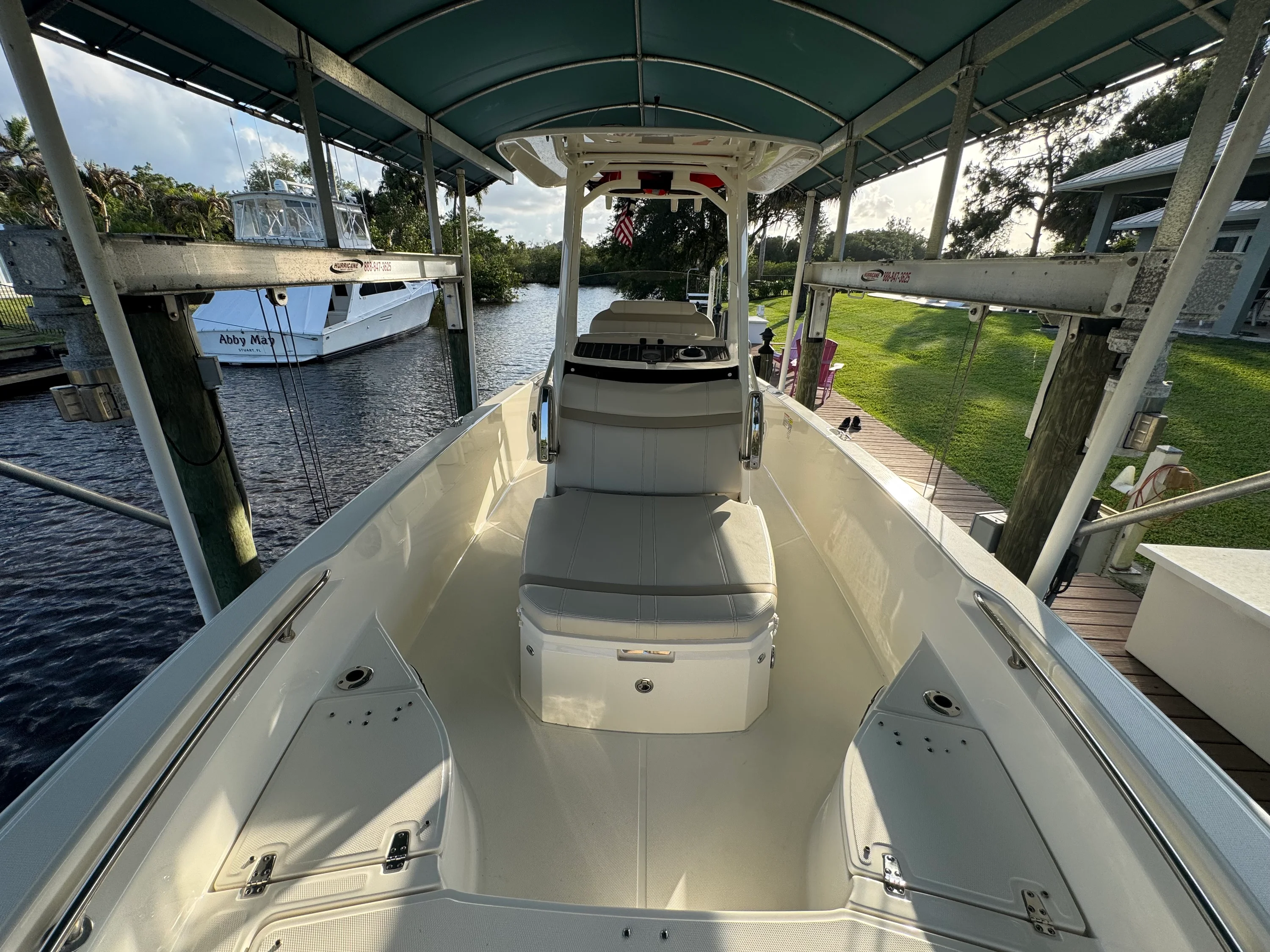 2024 Boston Whaler 250 DAUNTLESS Image Thumbnail #29