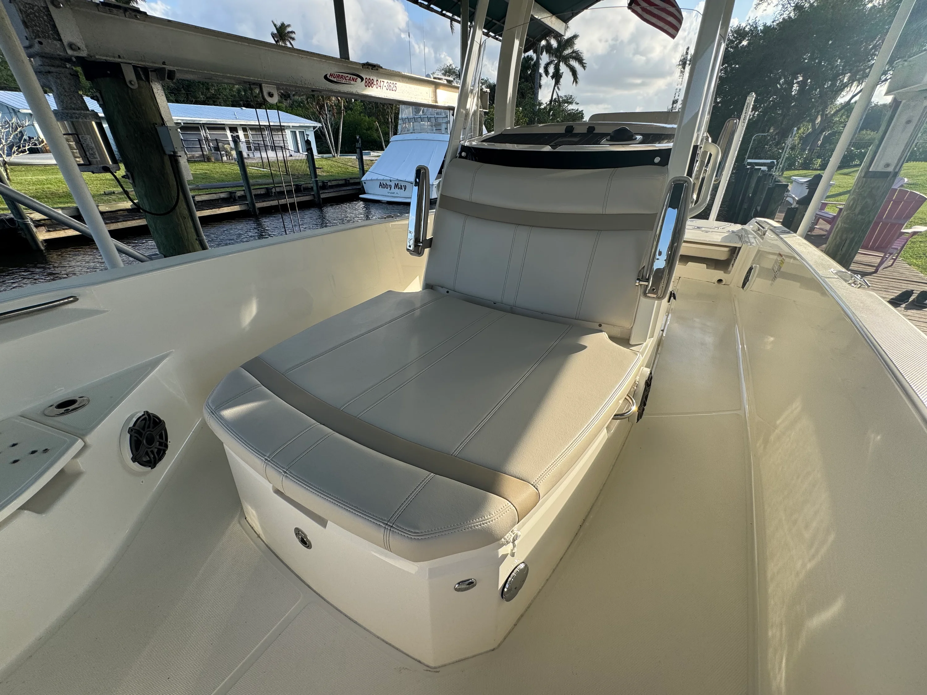 2024 Boston Whaler 250 DAUNTLESS Image Thumbnail #16