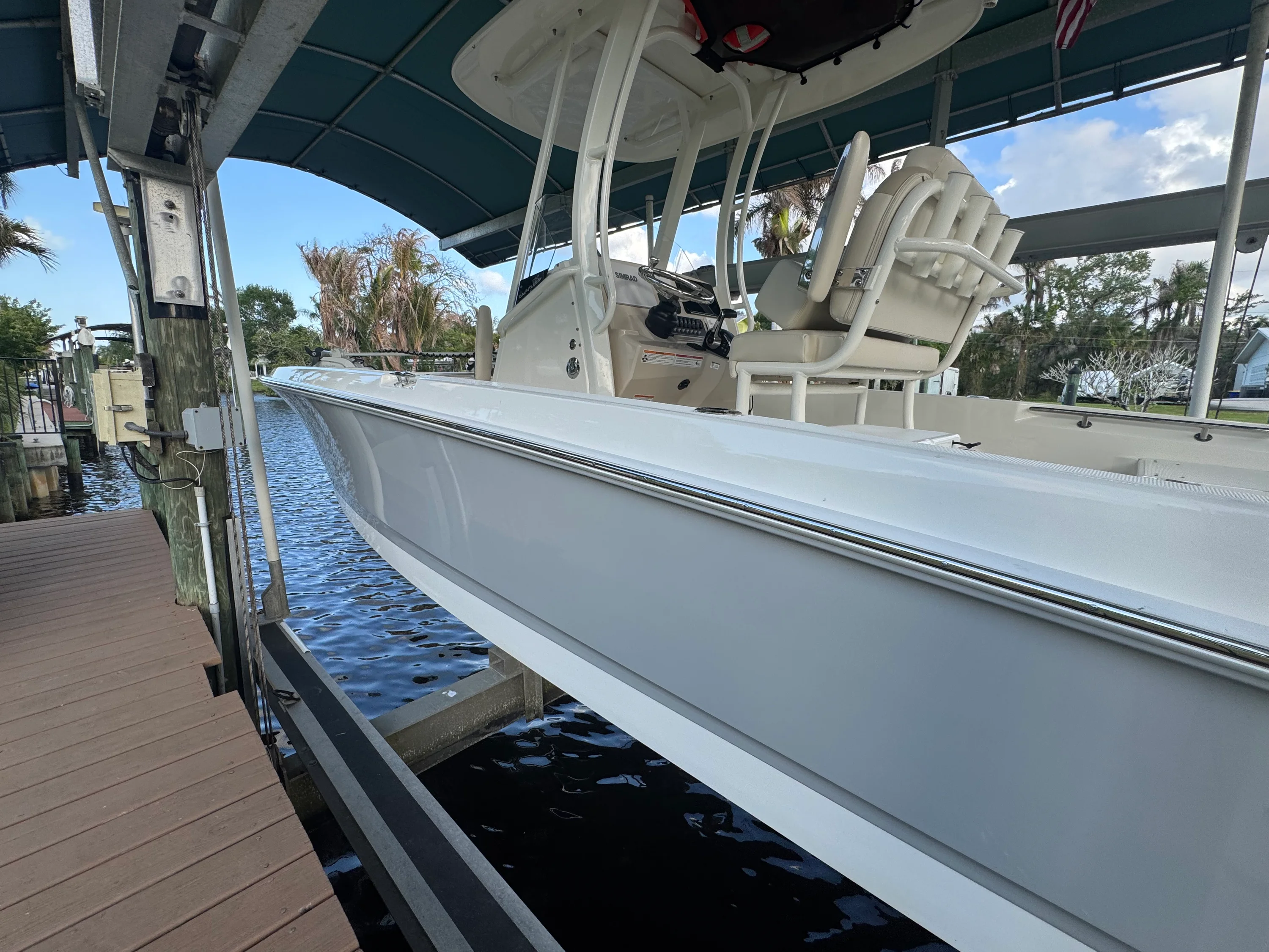2024 Boston Whaler 250 DAUNTLESS Image Thumbnail #4