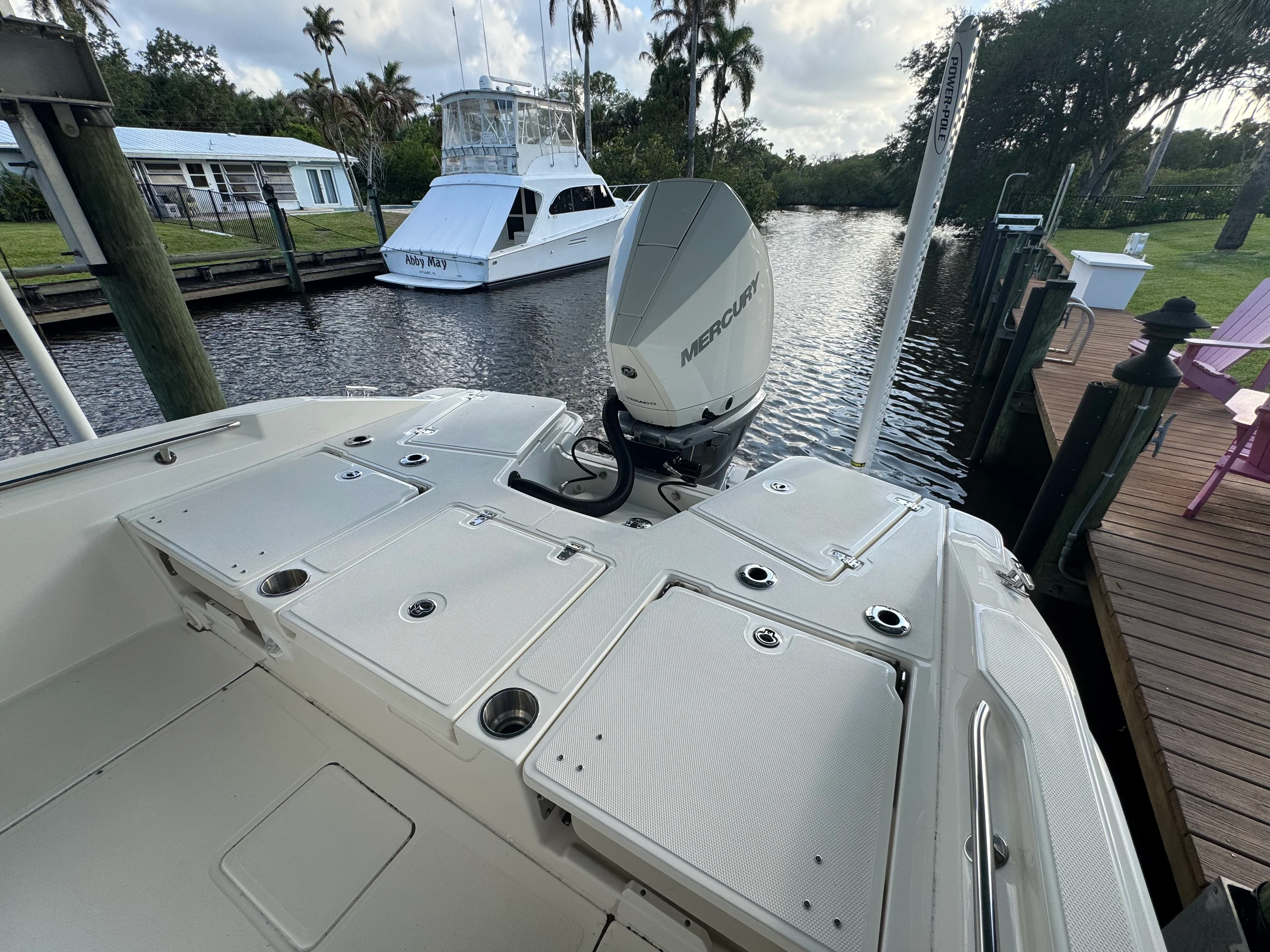 2024 Boston Whaler 250 DAUNTLESS Image Thumbnail #10