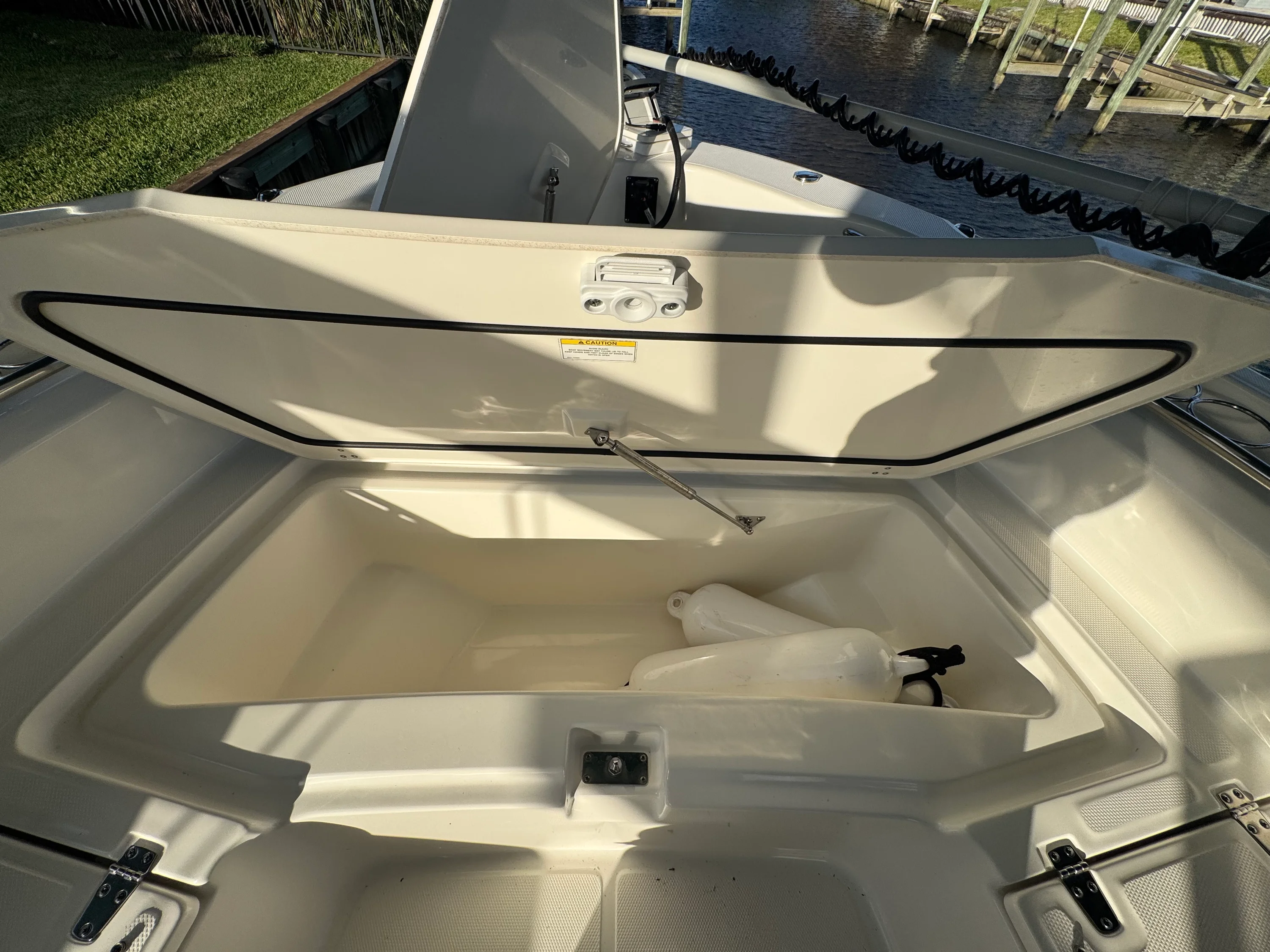 2024 Boston Whaler 250 DAUNTLESS Image Thumbnail #27