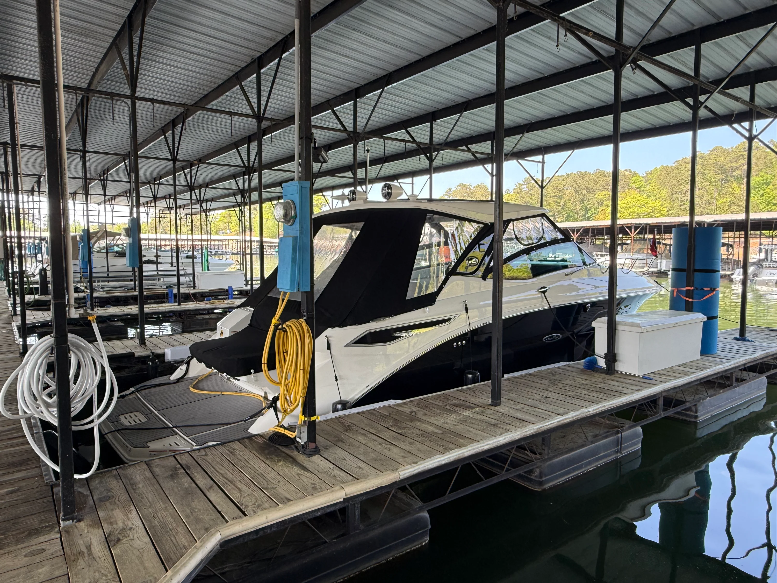 2021 Sea Ray 320 SUNDANCER Image Thumbnail #25