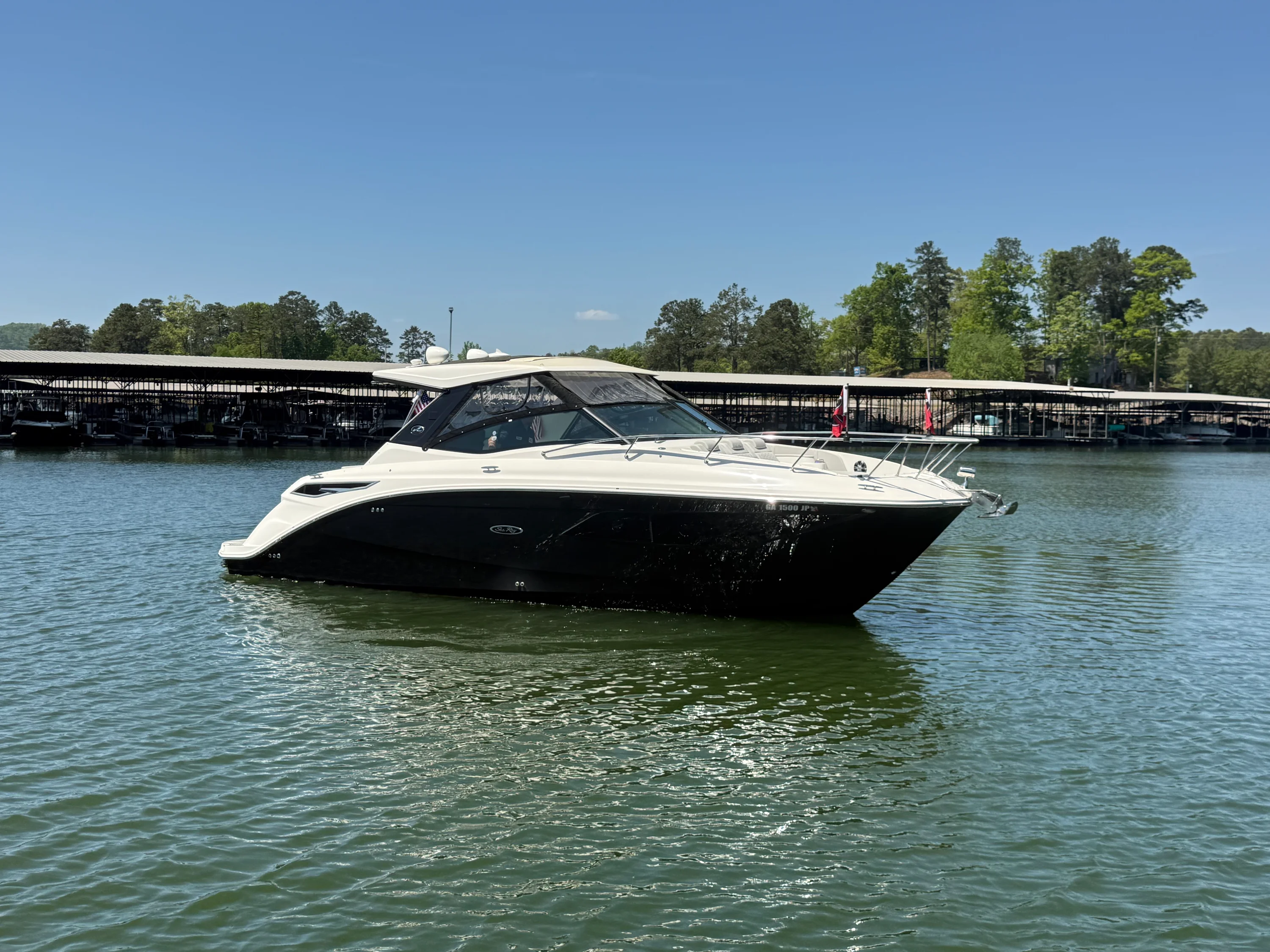 2021 Sea Ray 320 SUNDANCER Image Thumbnail #7