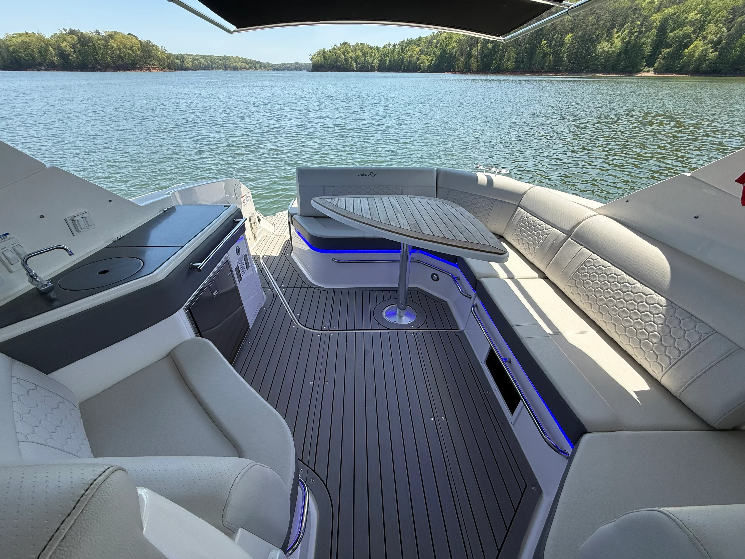 2021 Sea Ray 320 SUNDANCER Image Thumbnail #41