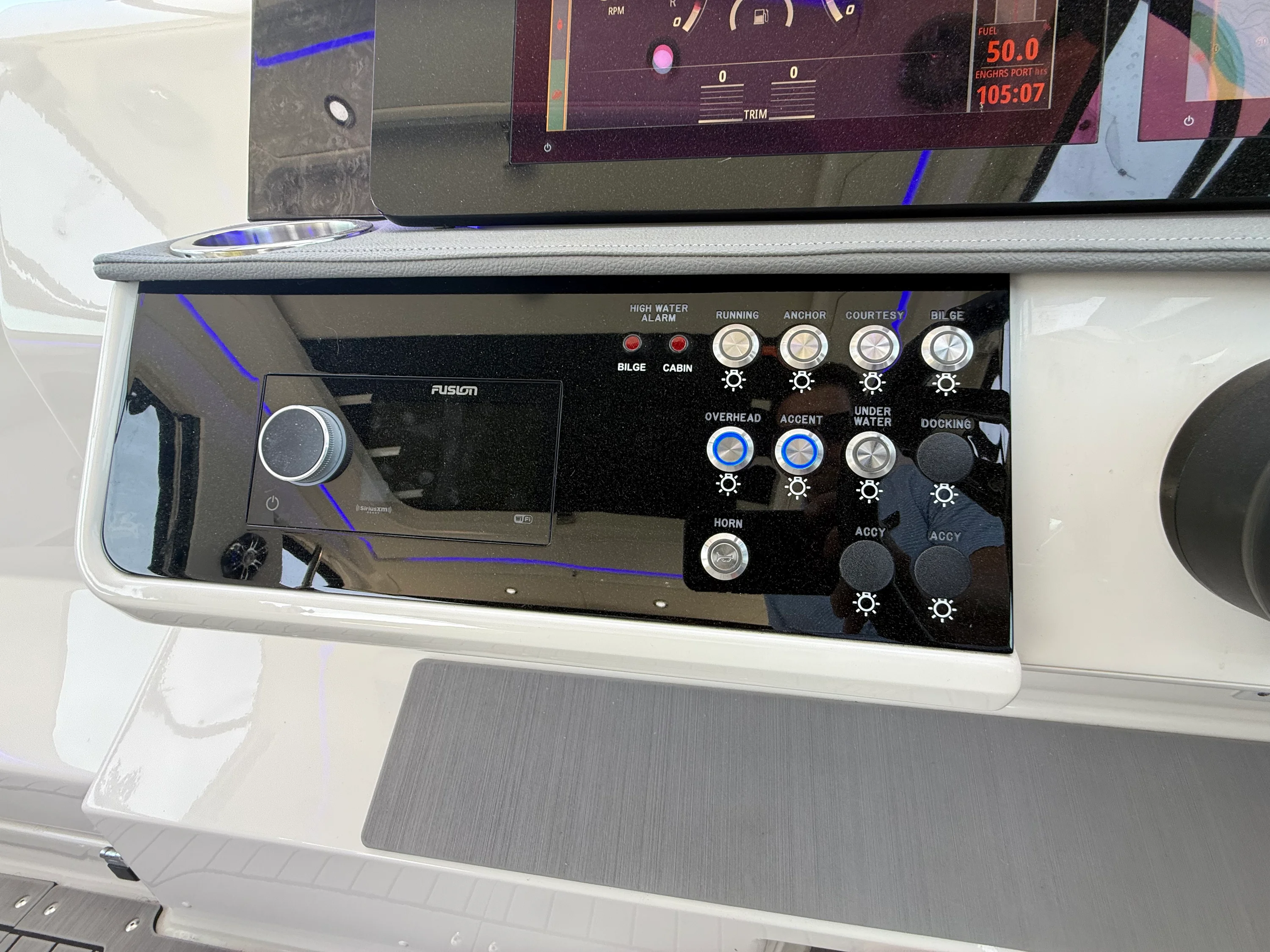 2021 Sea Ray 320 SUNDANCER Image Thumbnail #49