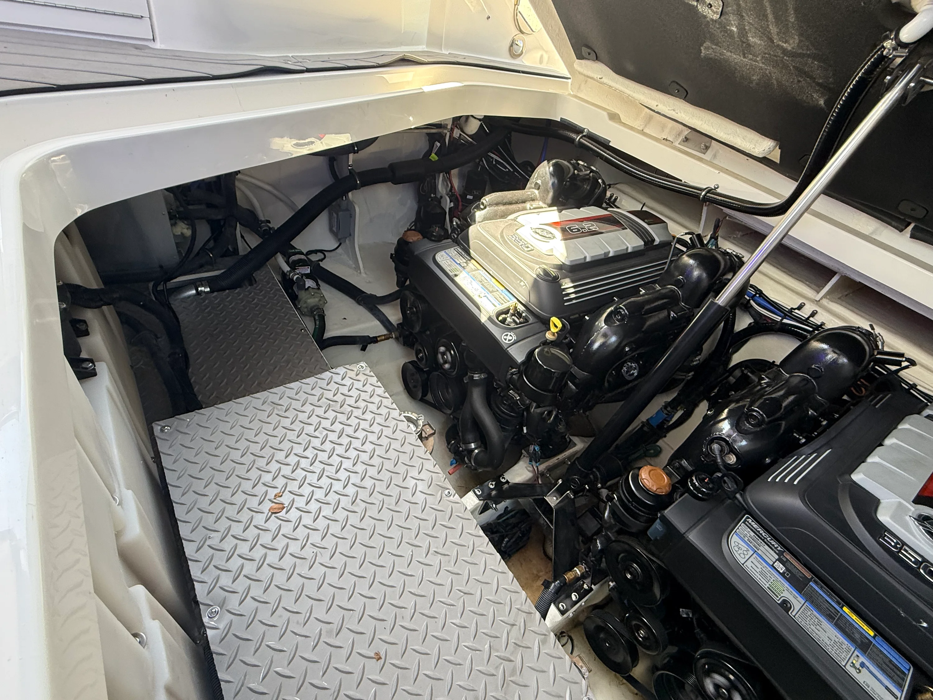 2021 Sea Ray 320 SUNDANCER Image Thumbnail #77