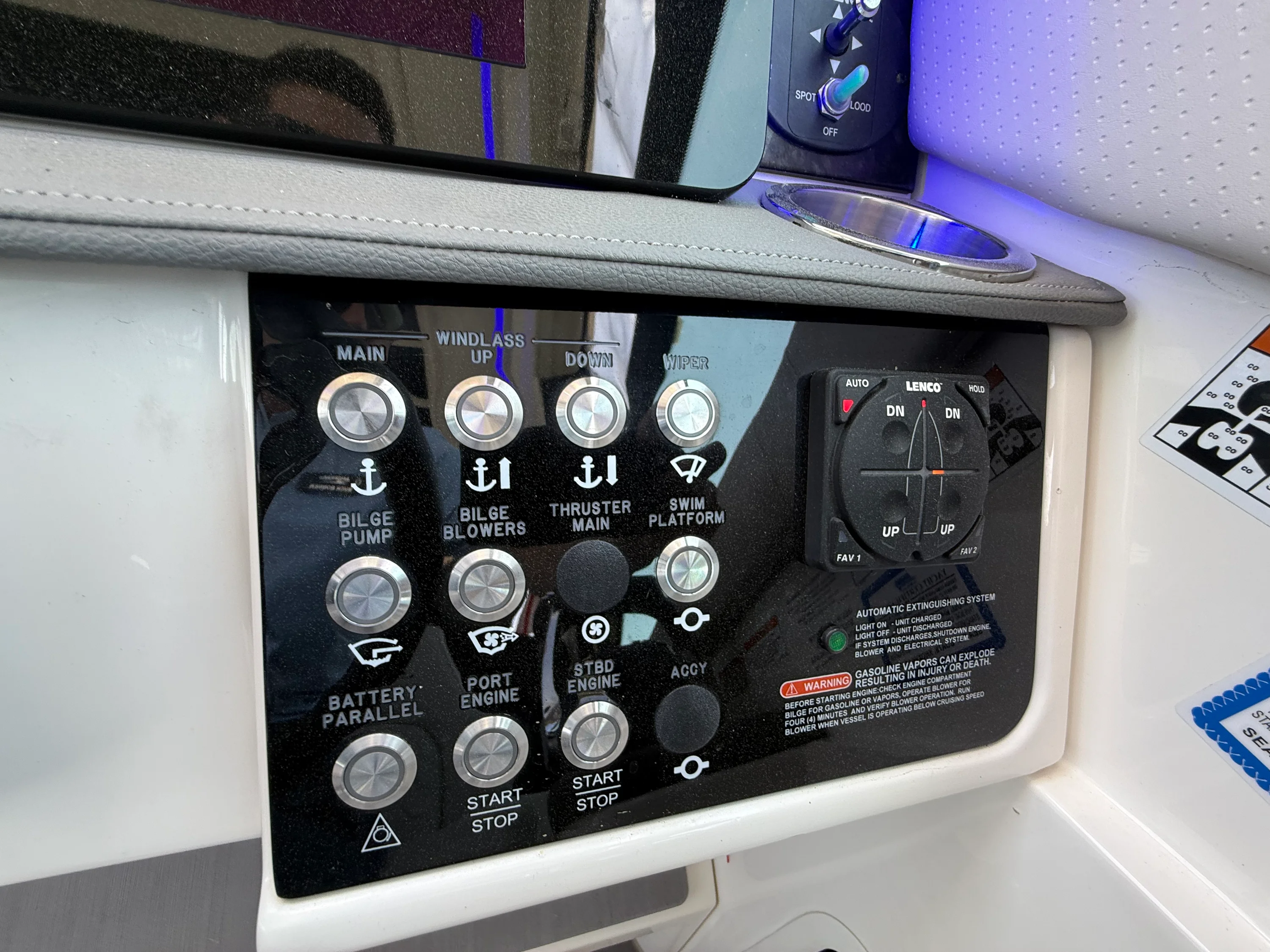 2021 Sea Ray 320 SUNDANCER Image Thumbnail #51