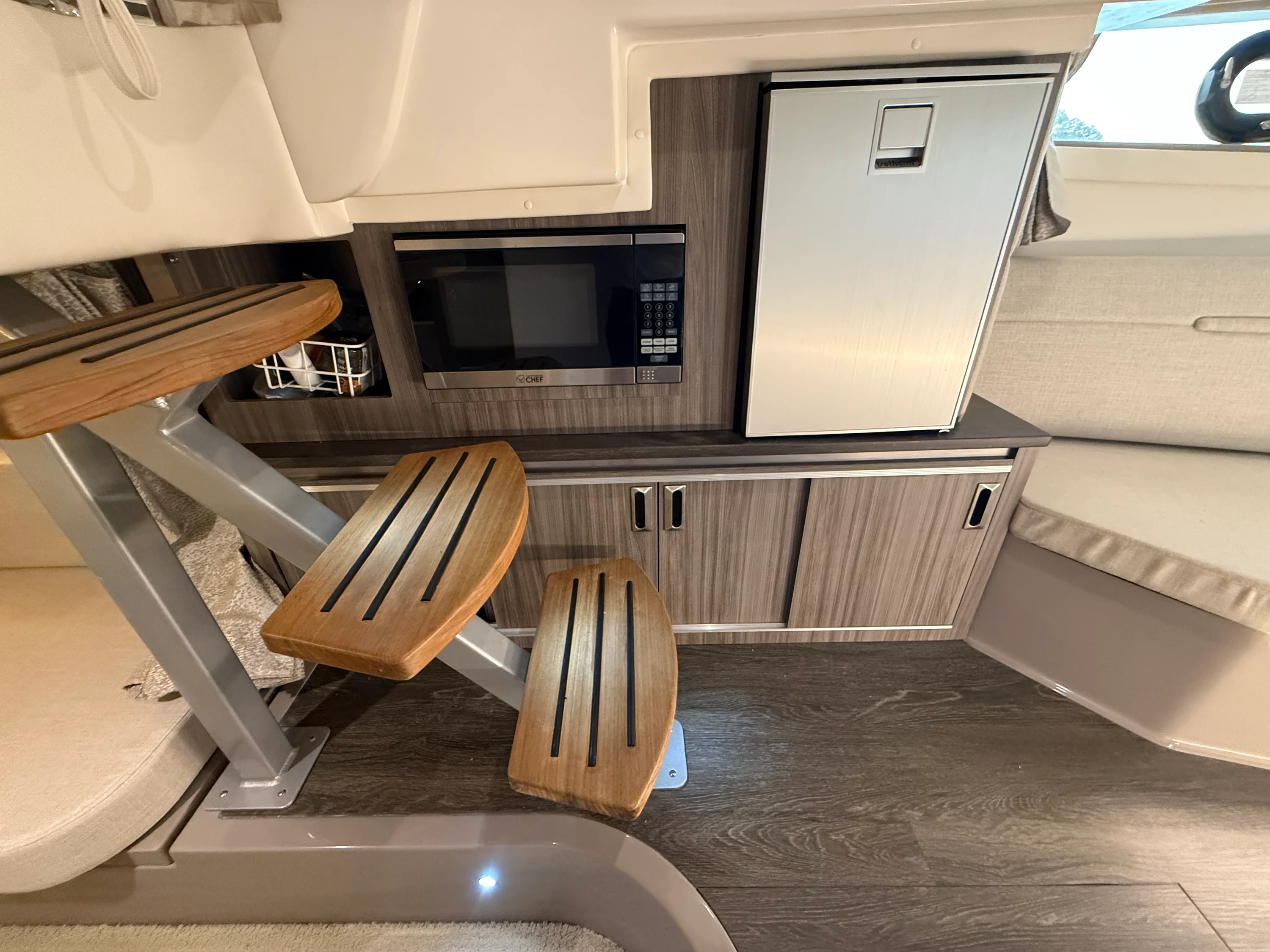 2021 Sea Ray 320 SUNDANCER Image Thumbnail #71