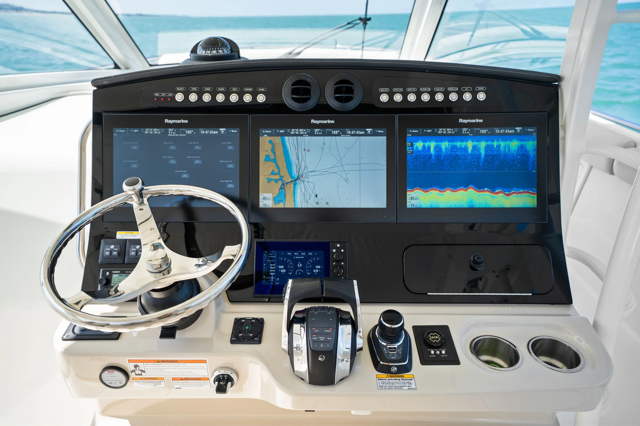 2018 Boston Whaler 420 OUTRAGE Image Thumbnail #24