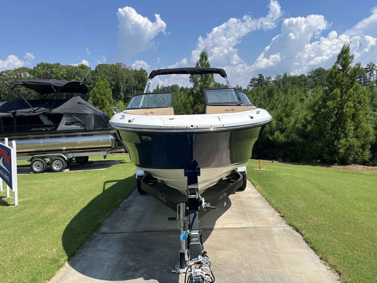 2026 Sea Ray SPX 210 Image Thumbnail #1