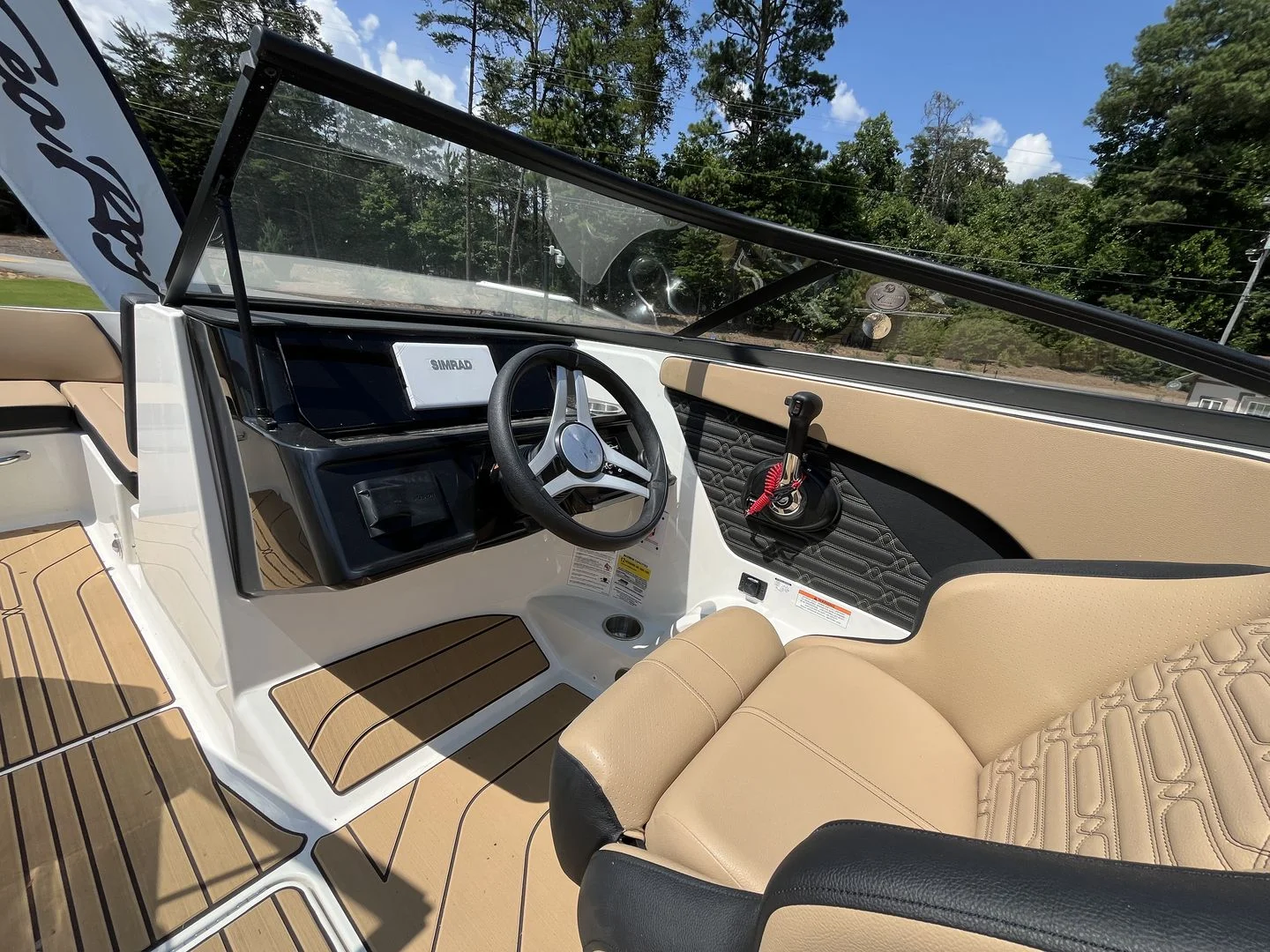 2026 Sea Ray SPX 210 Image Thumbnail #8