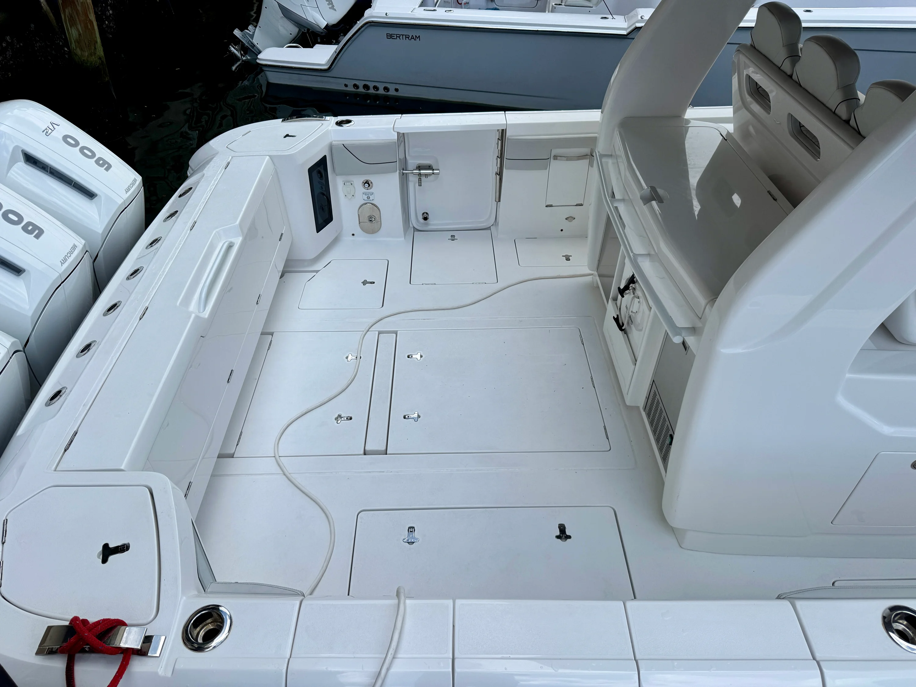 2024 Intrepid 427 NOMAD SE Image Thumbnail #6