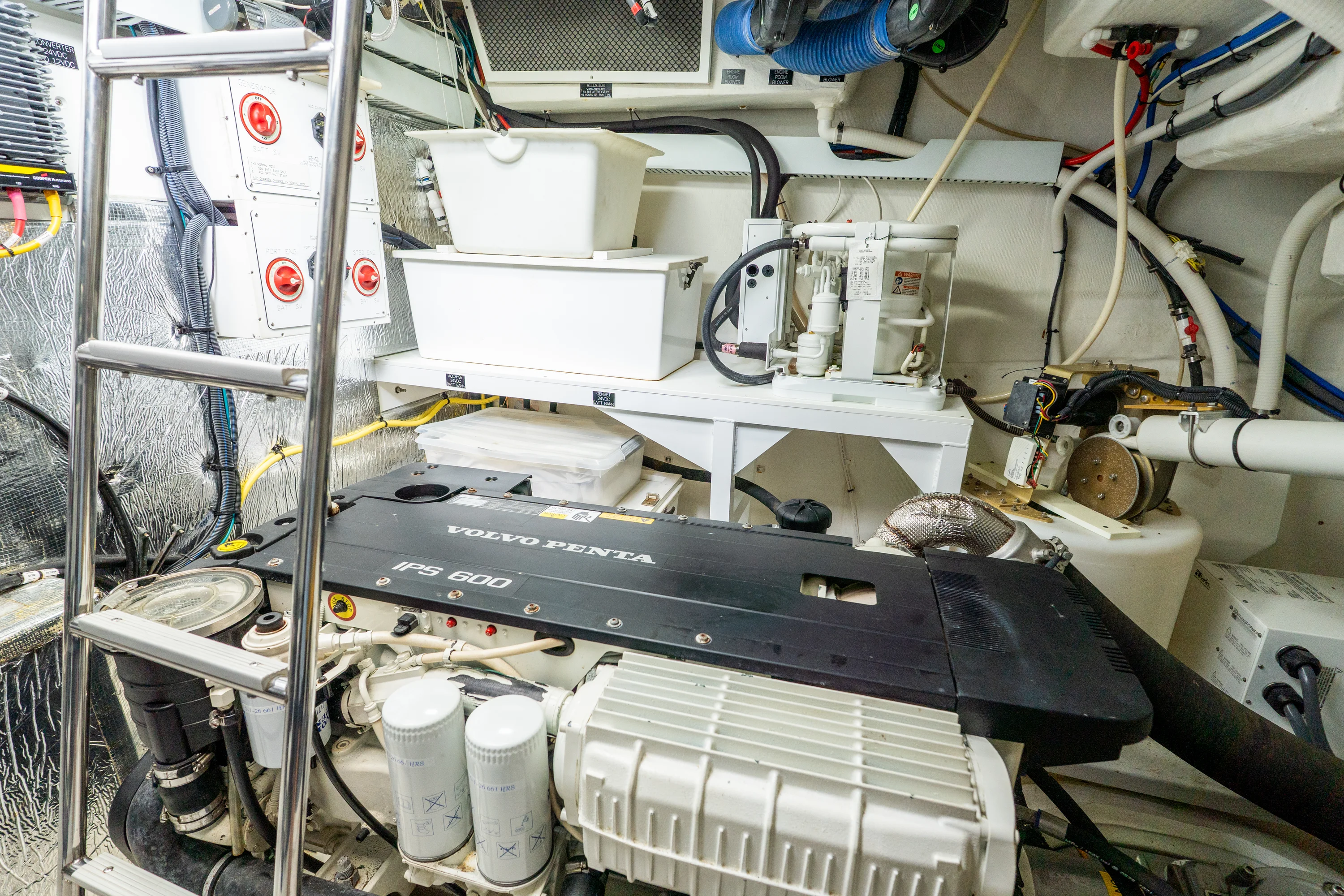 2018 Cruisers Yachts 50 CANTIUS Image Thumbnail #81