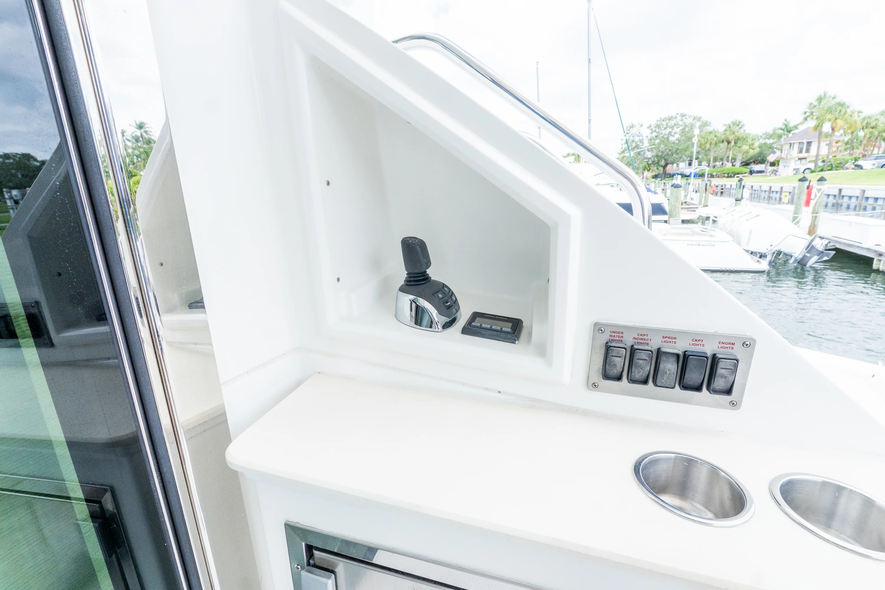 2018 Cruisers Yachts 50 CANTIUS Image Thumbnail #75