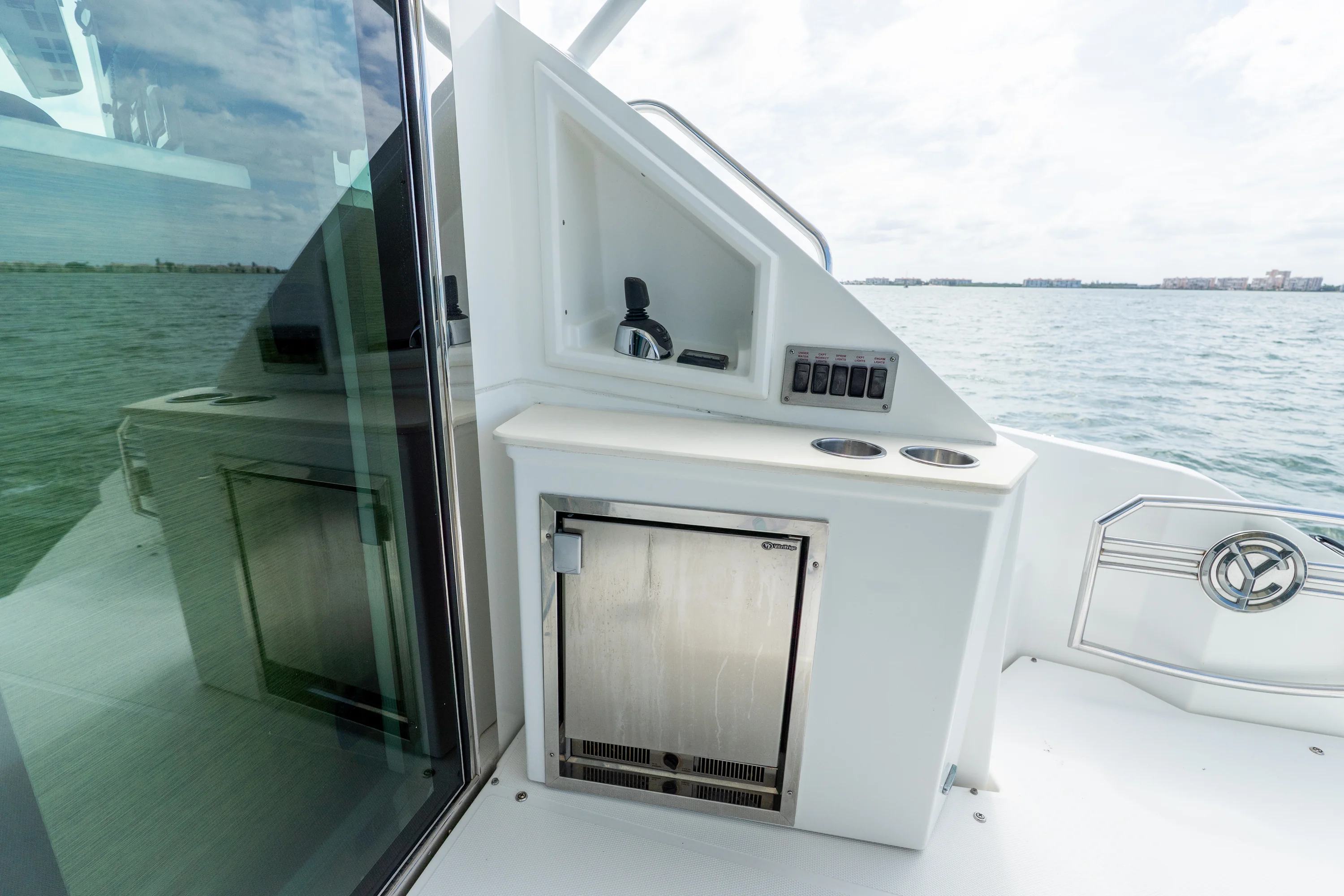 2018 Cruisers Yachts 50 CANTIUS Image Thumbnail #33