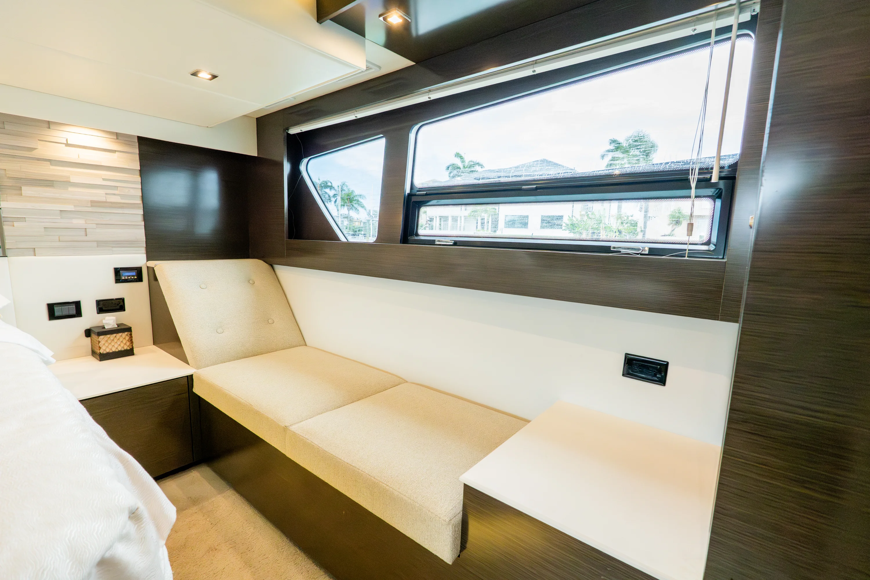 2018 Cruisers Yachts 50 CANTIUS Image Thumbnail #58