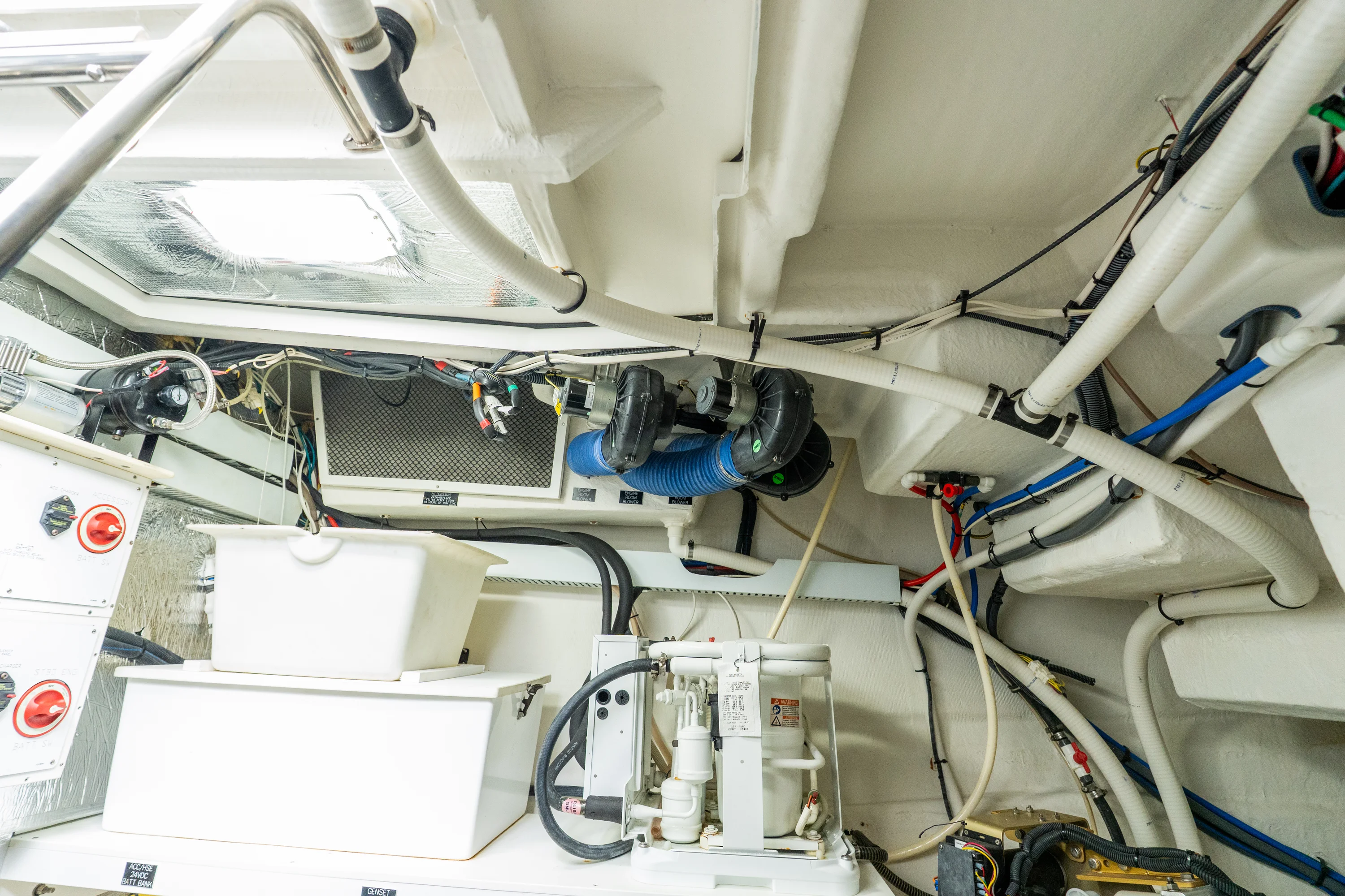 2018 Cruisers Yachts 50 CANTIUS Image Thumbnail #86