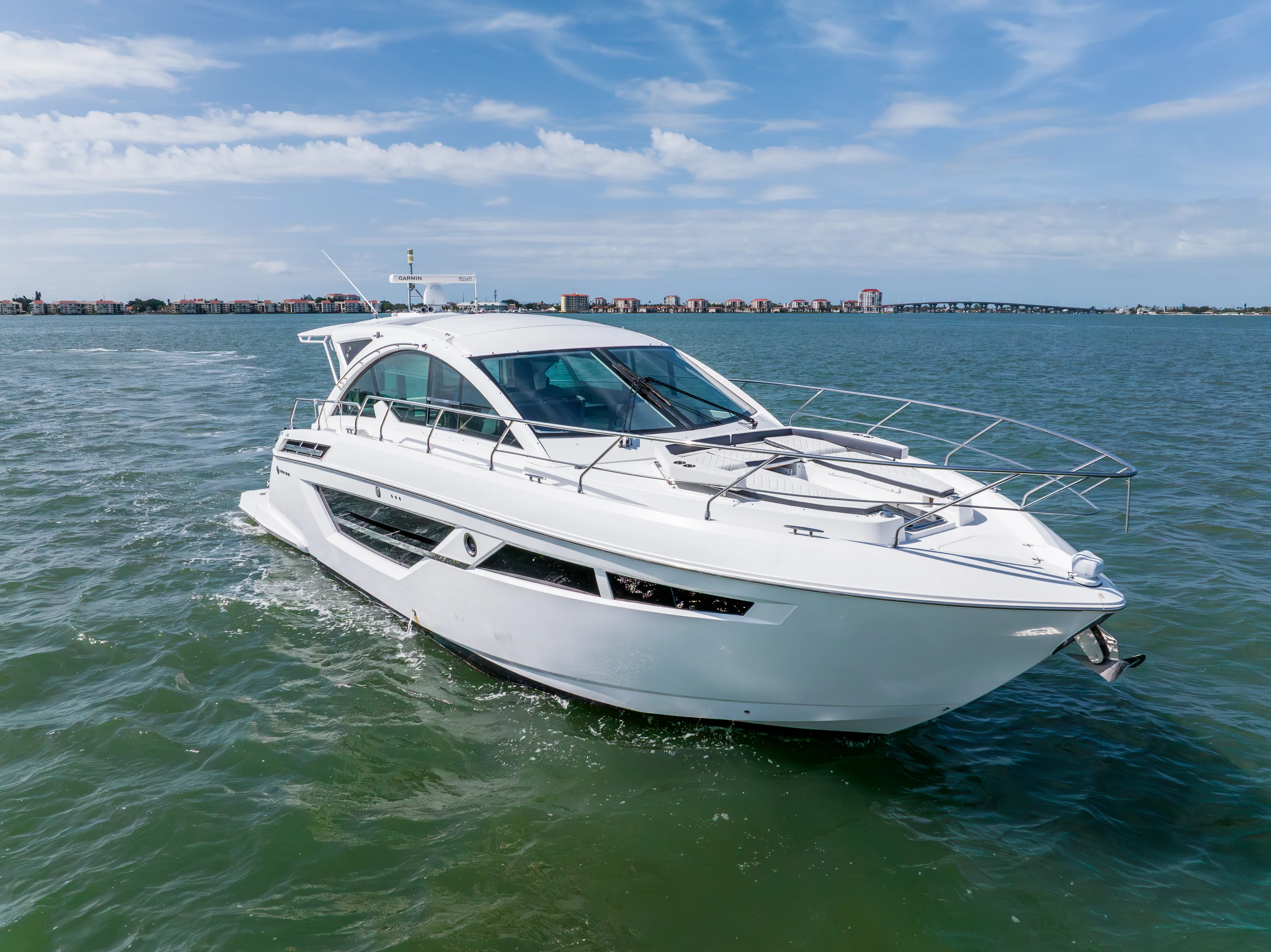 2018 Cruisers Yachts 50 CANTIUS Image Thumbnail #17