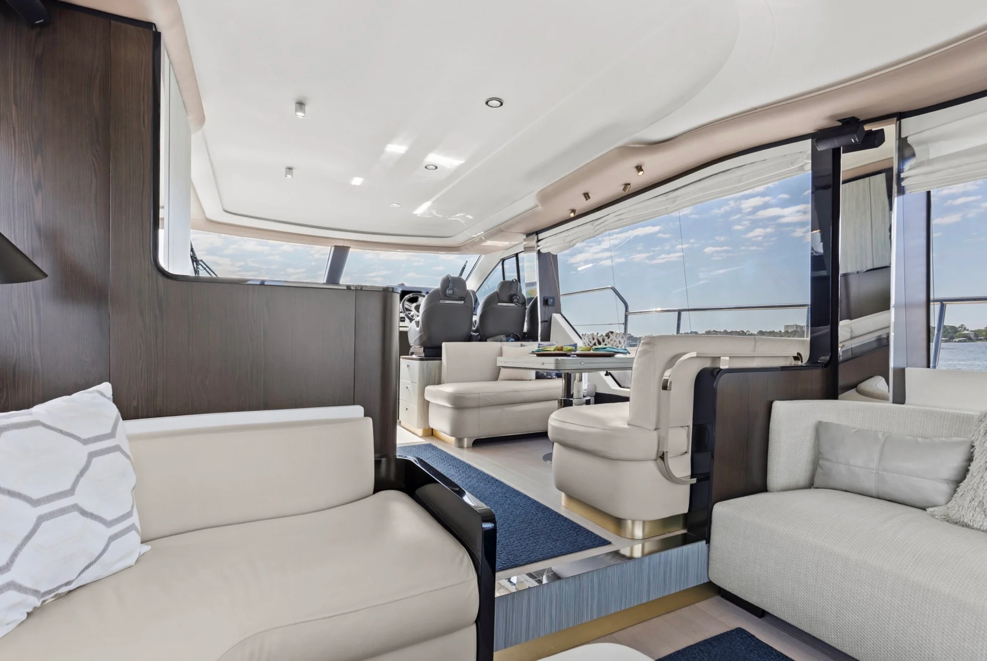 2019 Azimut 60 FLY Image Thumbnail #31