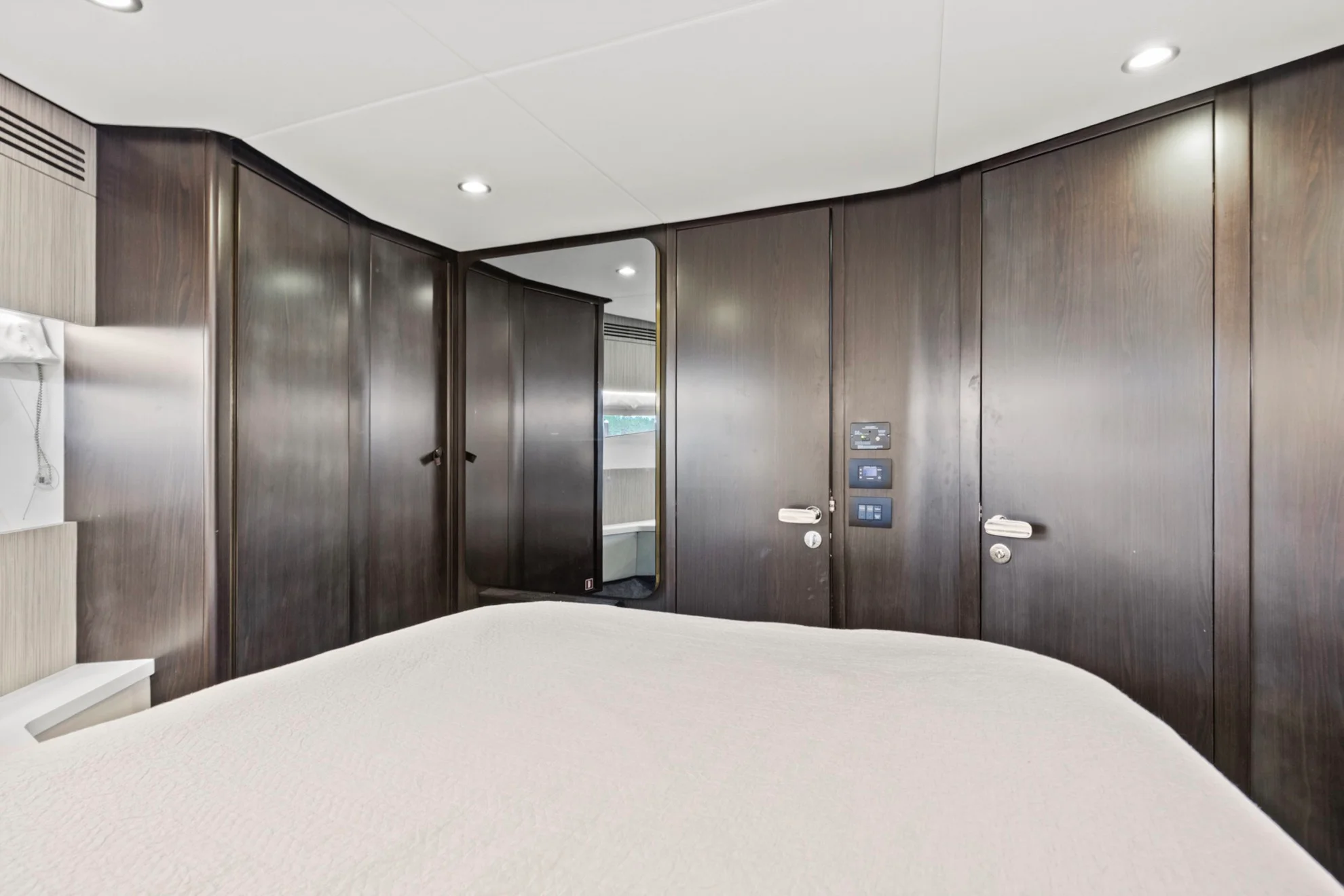 2019 Azimut 60 FLY Image Thumbnail #40