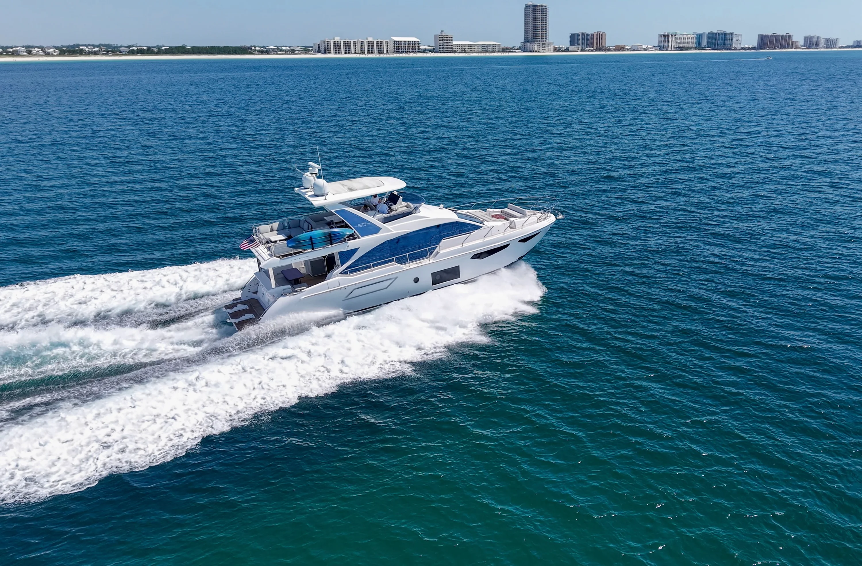 2019 Azimut 60 FLY Image Thumbnail #3