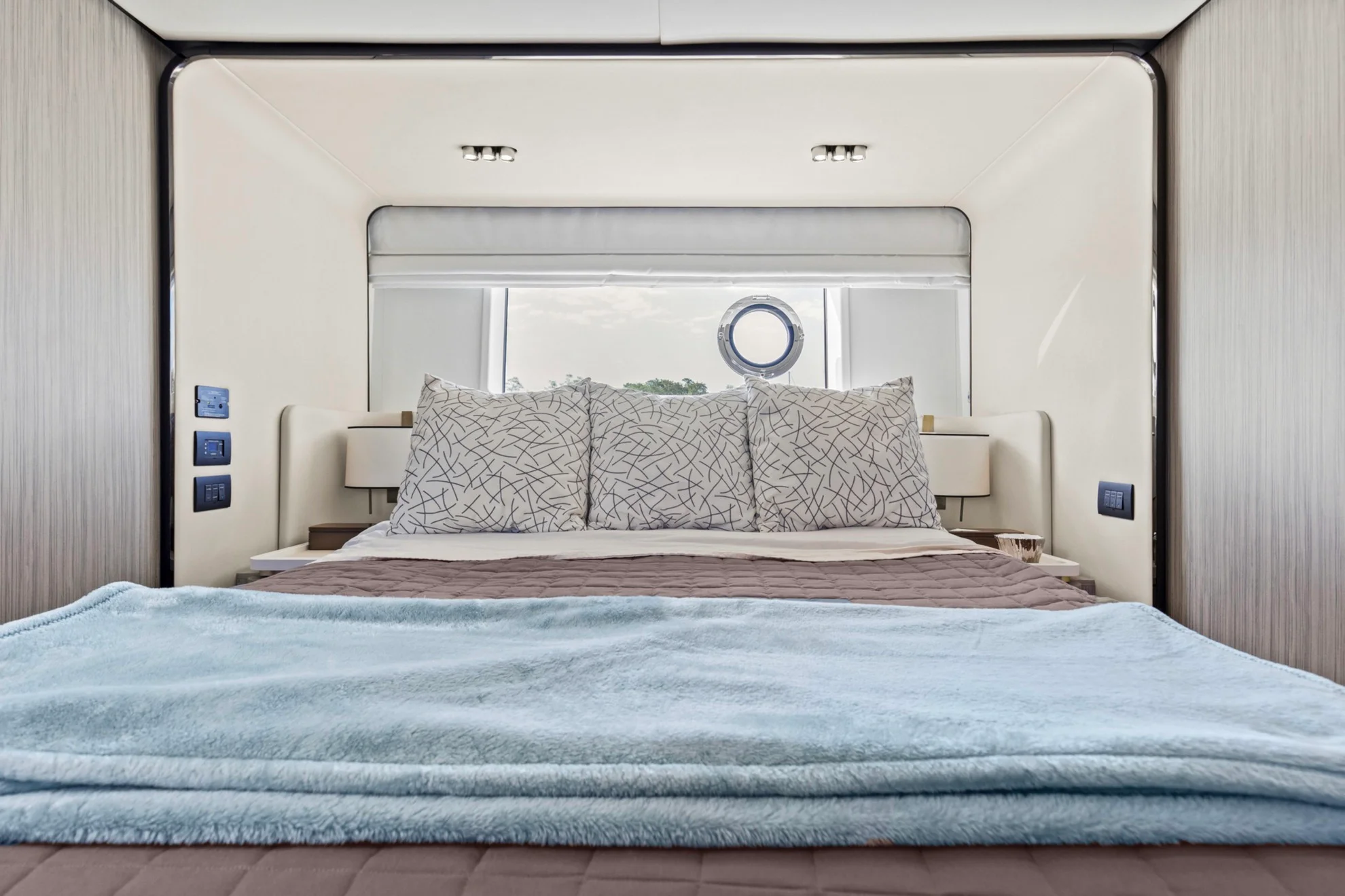 2019 Azimut 60 FLY Image Thumbnail #48