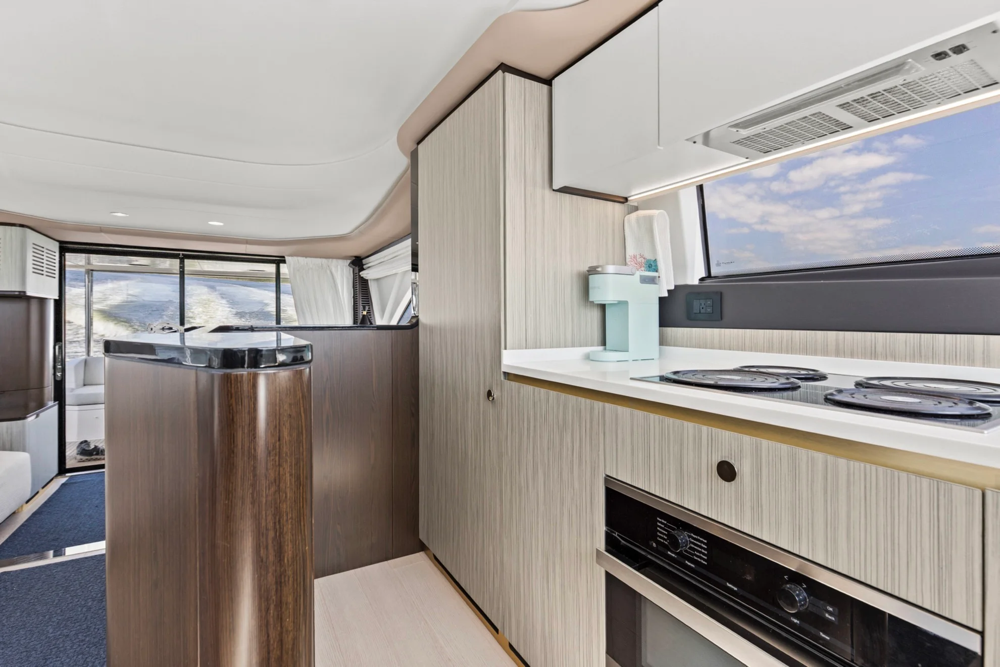 2019 Azimut 60 FLY Image Thumbnail #32