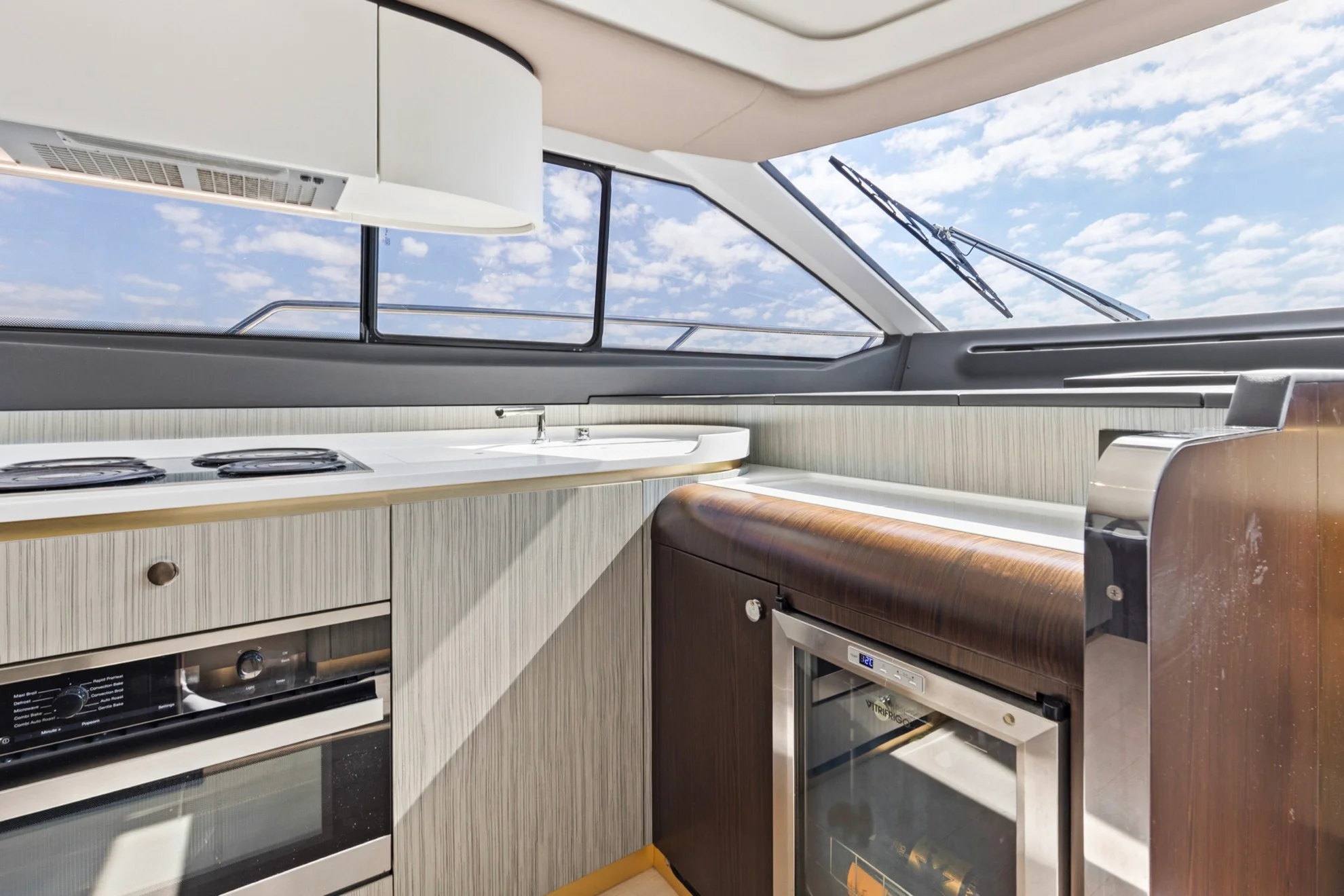 2019 Azimut 60 FLY Image Thumbnail #33