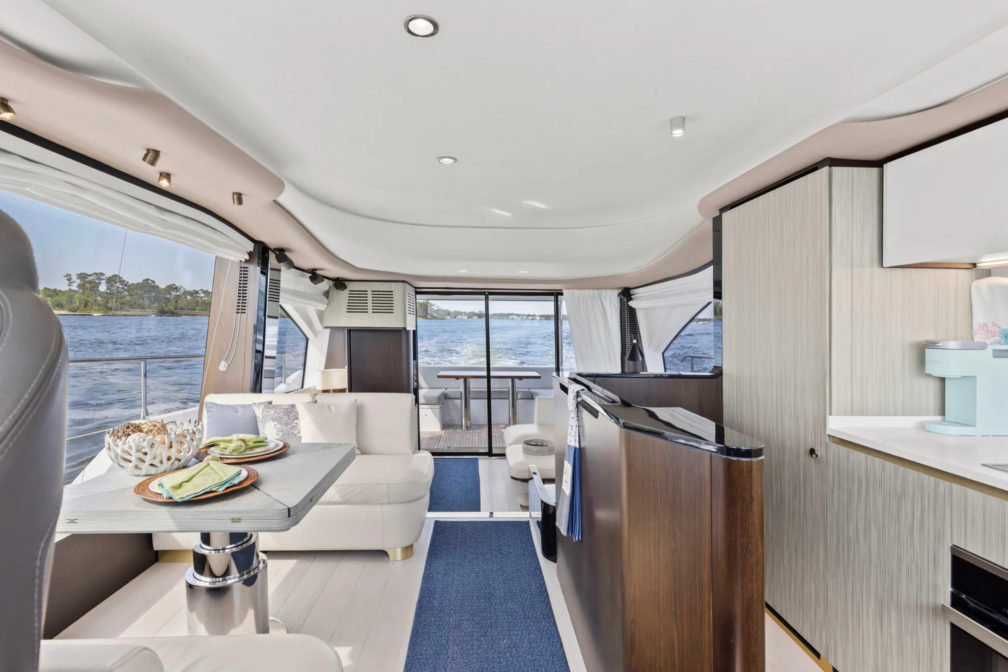 2019 Azimut 60 FLY Image Thumbnail #28