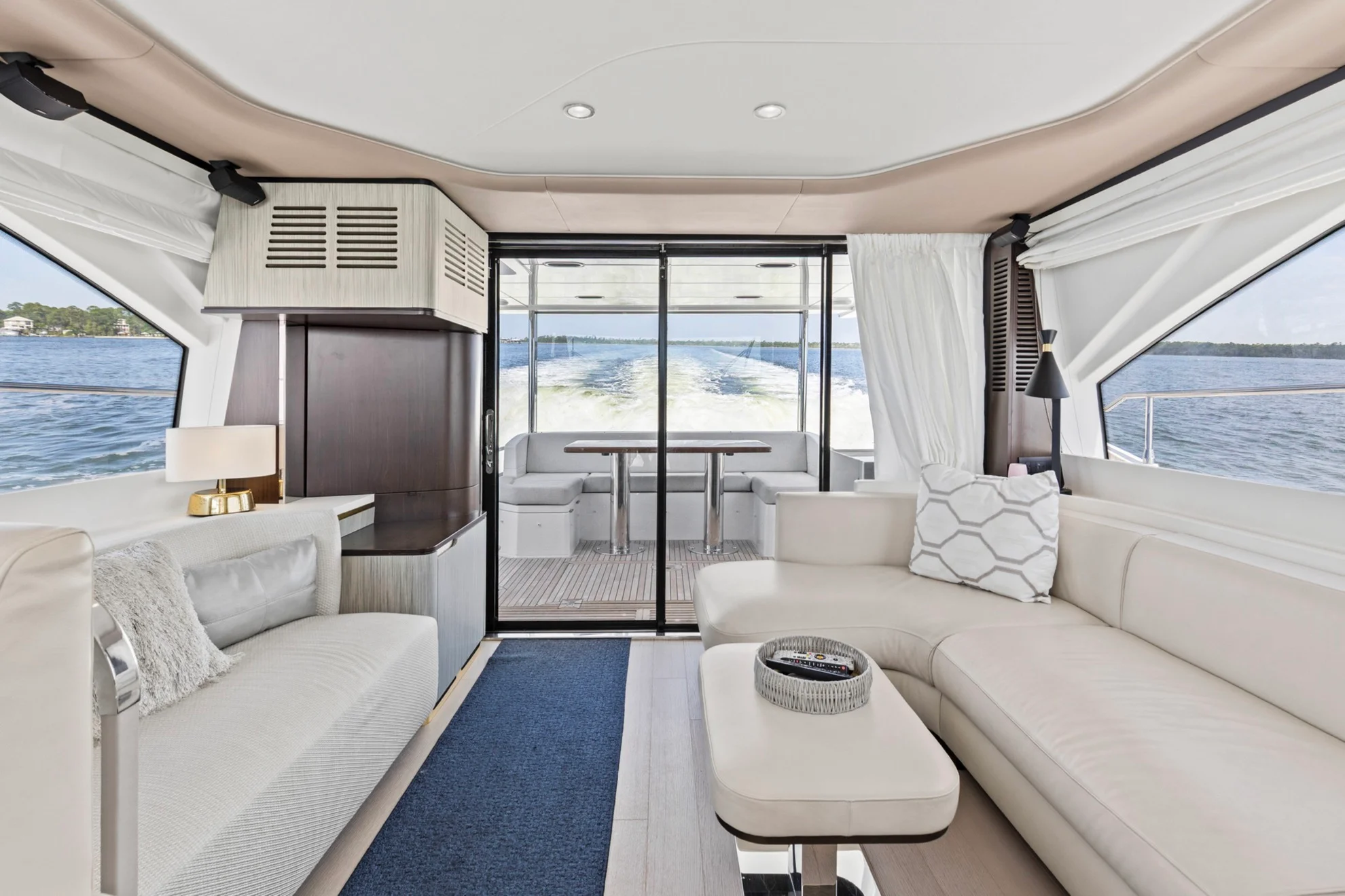 2019 Azimut 60 FLY Image Thumbnail #30