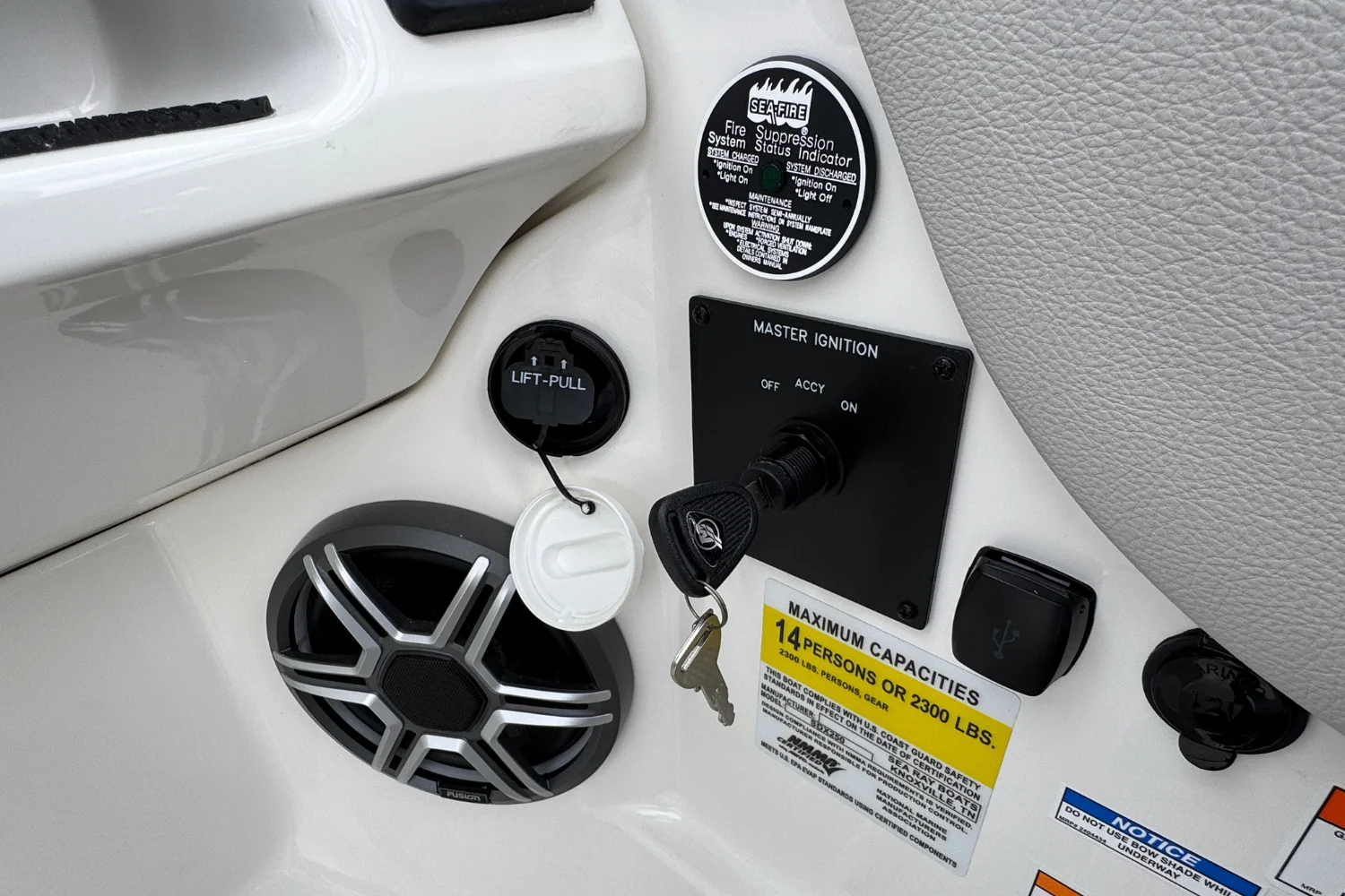 2026 Sea Ray SDX 250 Image Thumbnail #23