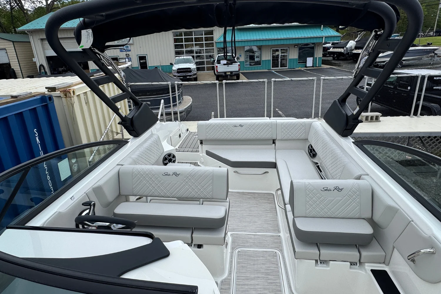 2026 Sea Ray SDX 250 Image Thumbnail #12