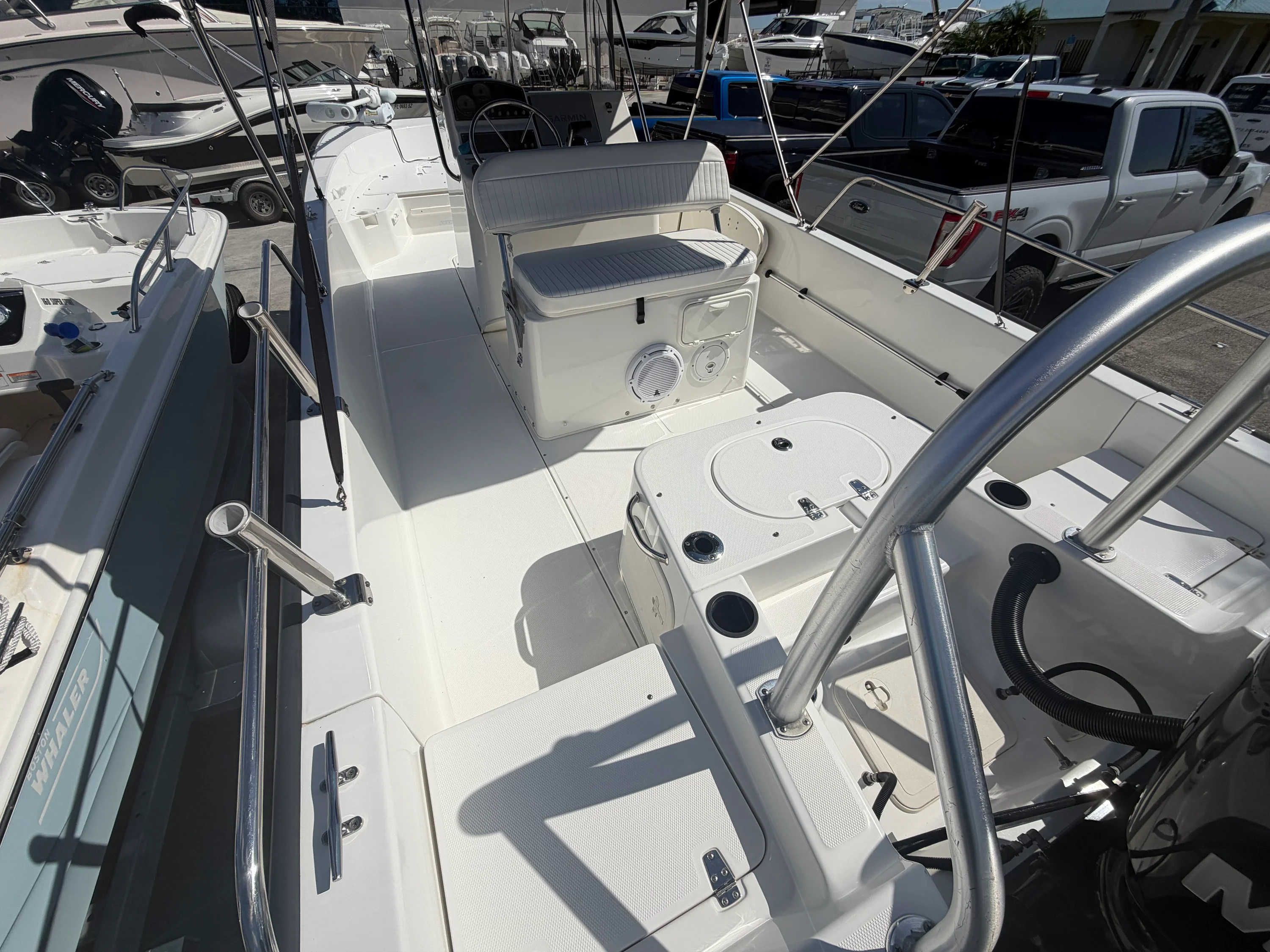 2016 Boston Whaler 210 Montauk Image Thumbnail #5